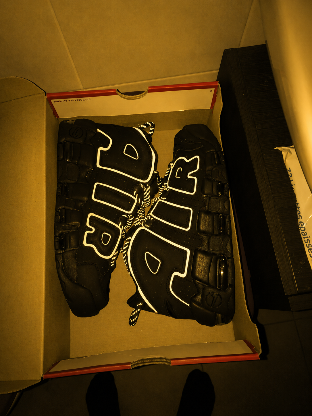 NIKE AIR UPTEMPO