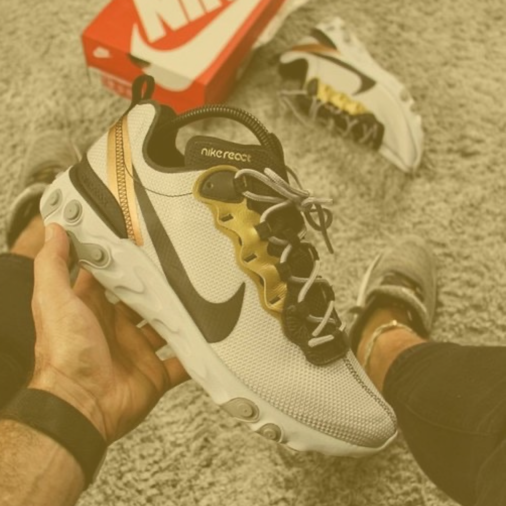 NIKE REACT VISION