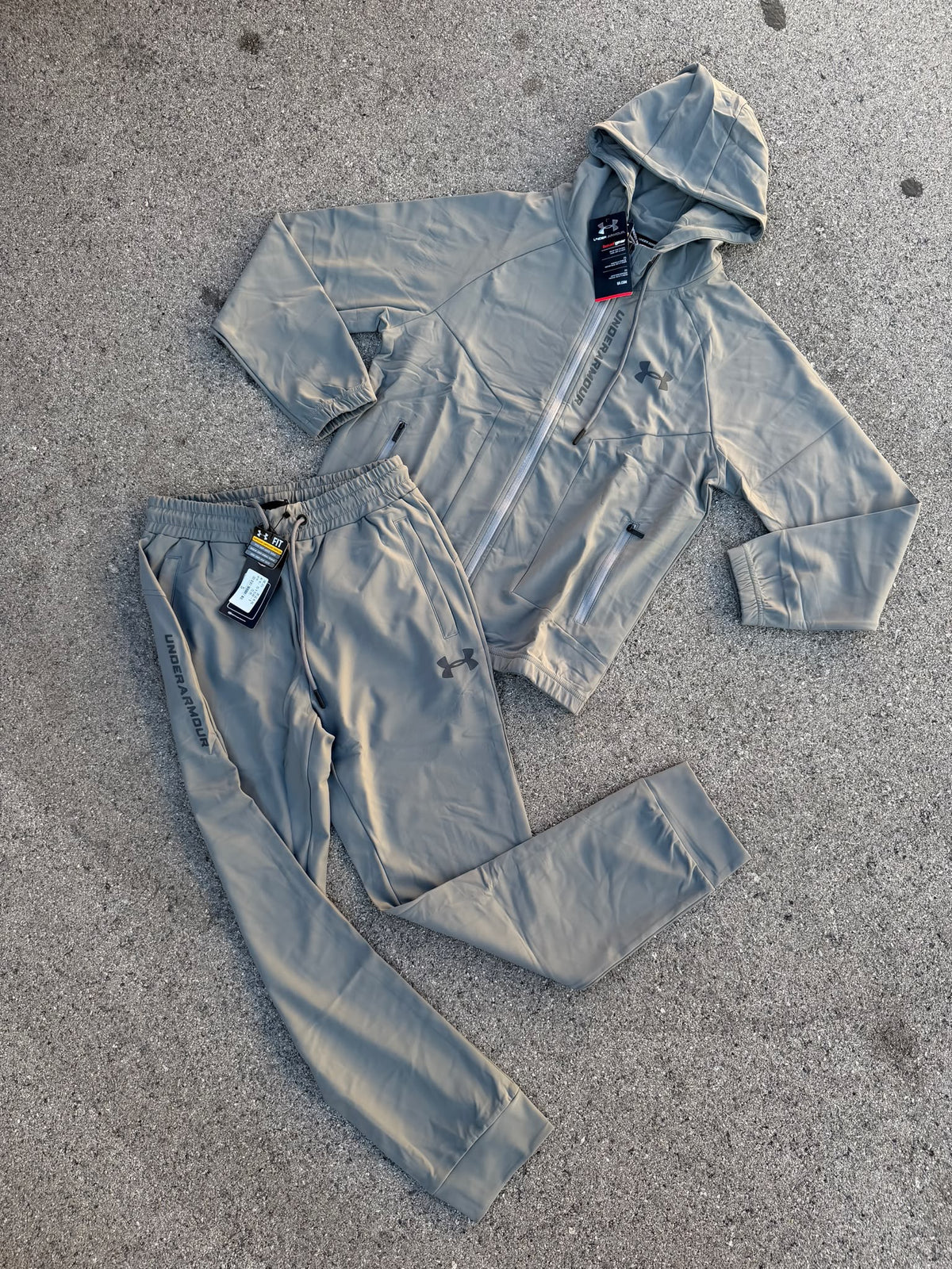 UNDER ARMOUR CHANDAL