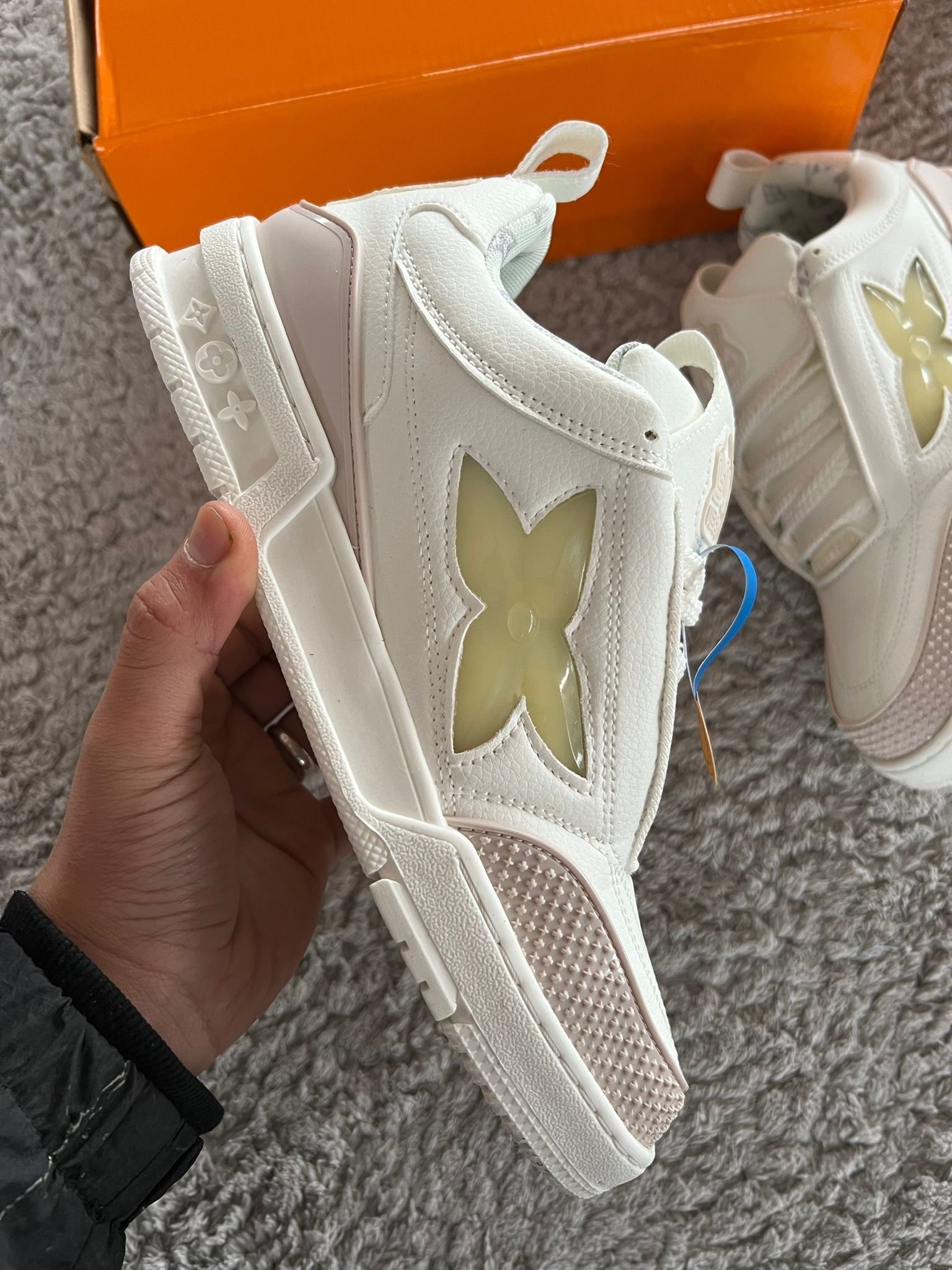 LOUIS VUITTON