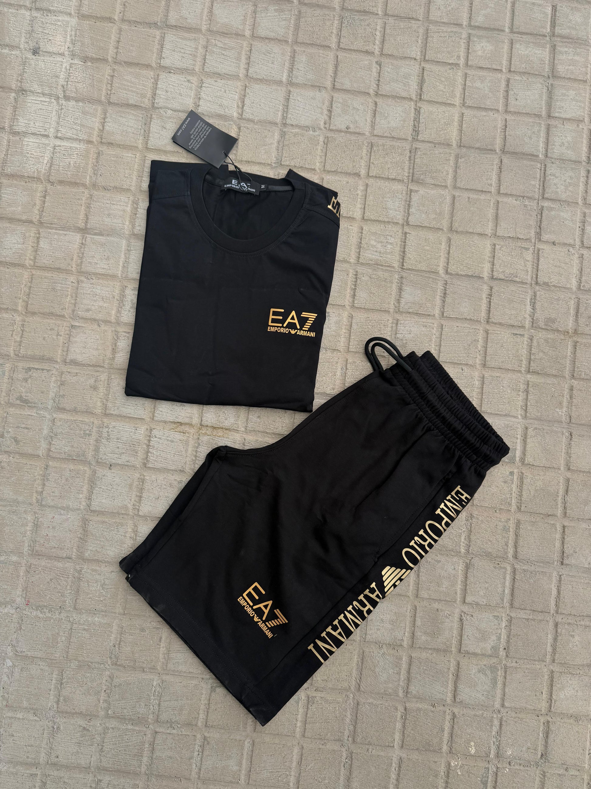 EMPORIO ARMANI CONJUNTO CORTO