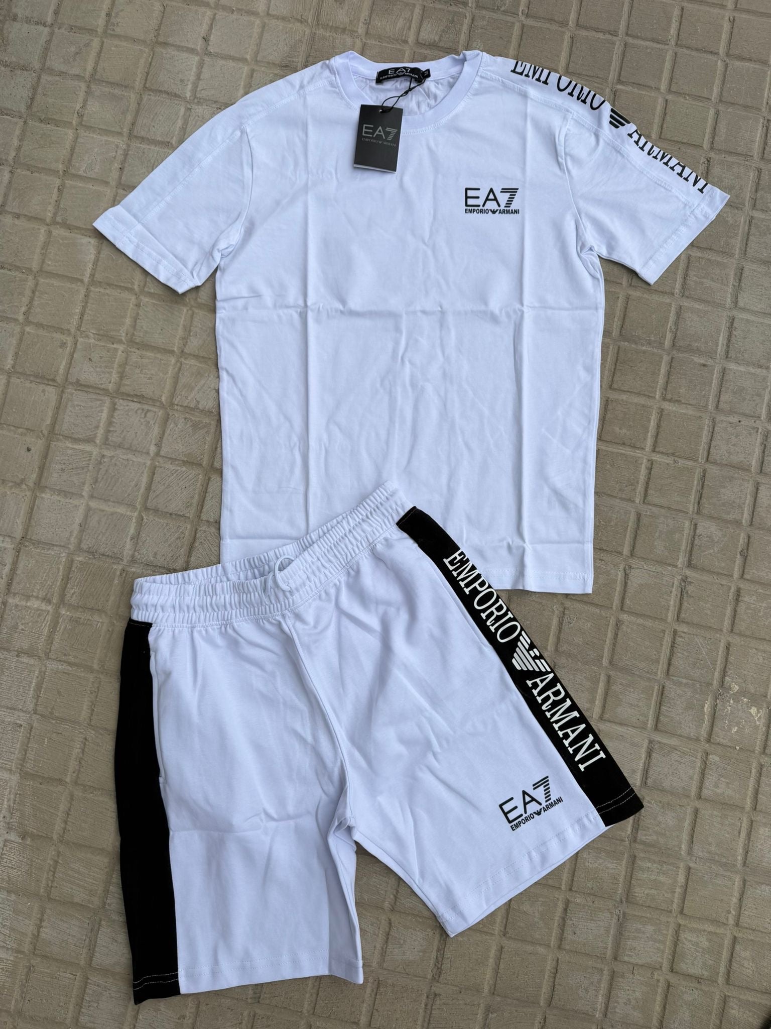 EMPORIO ARMANI CONJUNTO CORTO