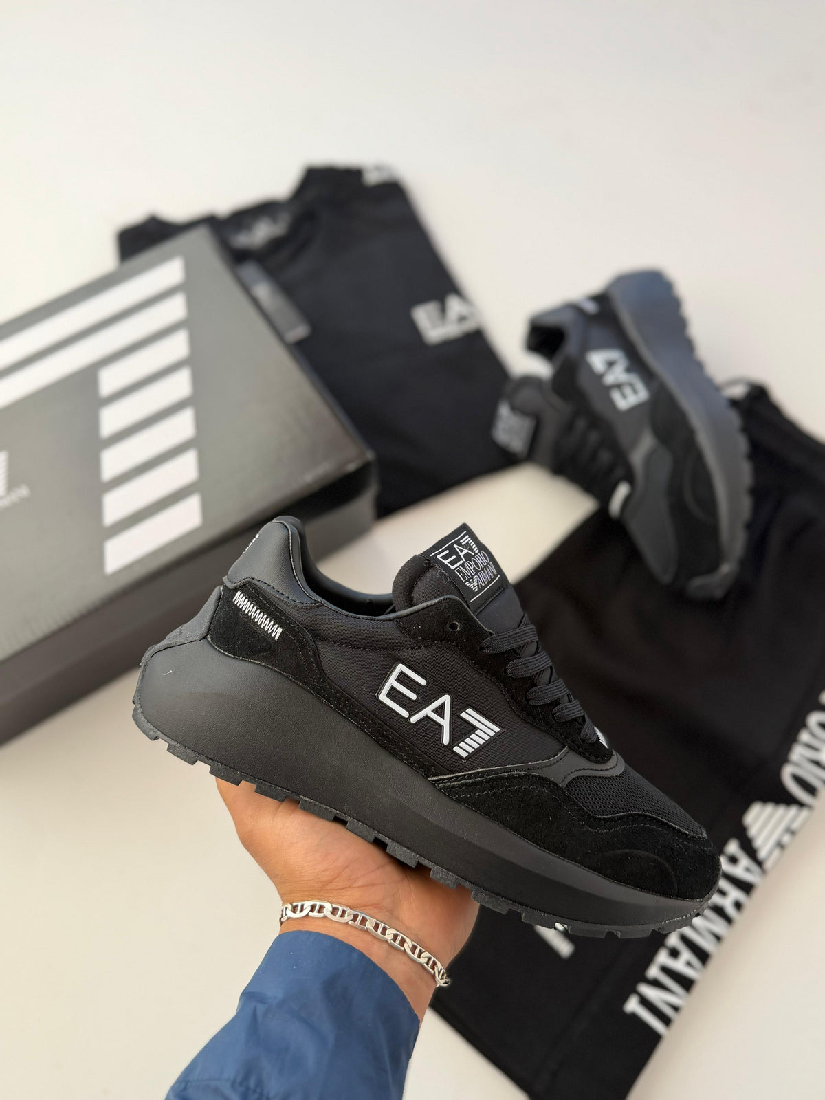 ZAPAS ARMANI EA7