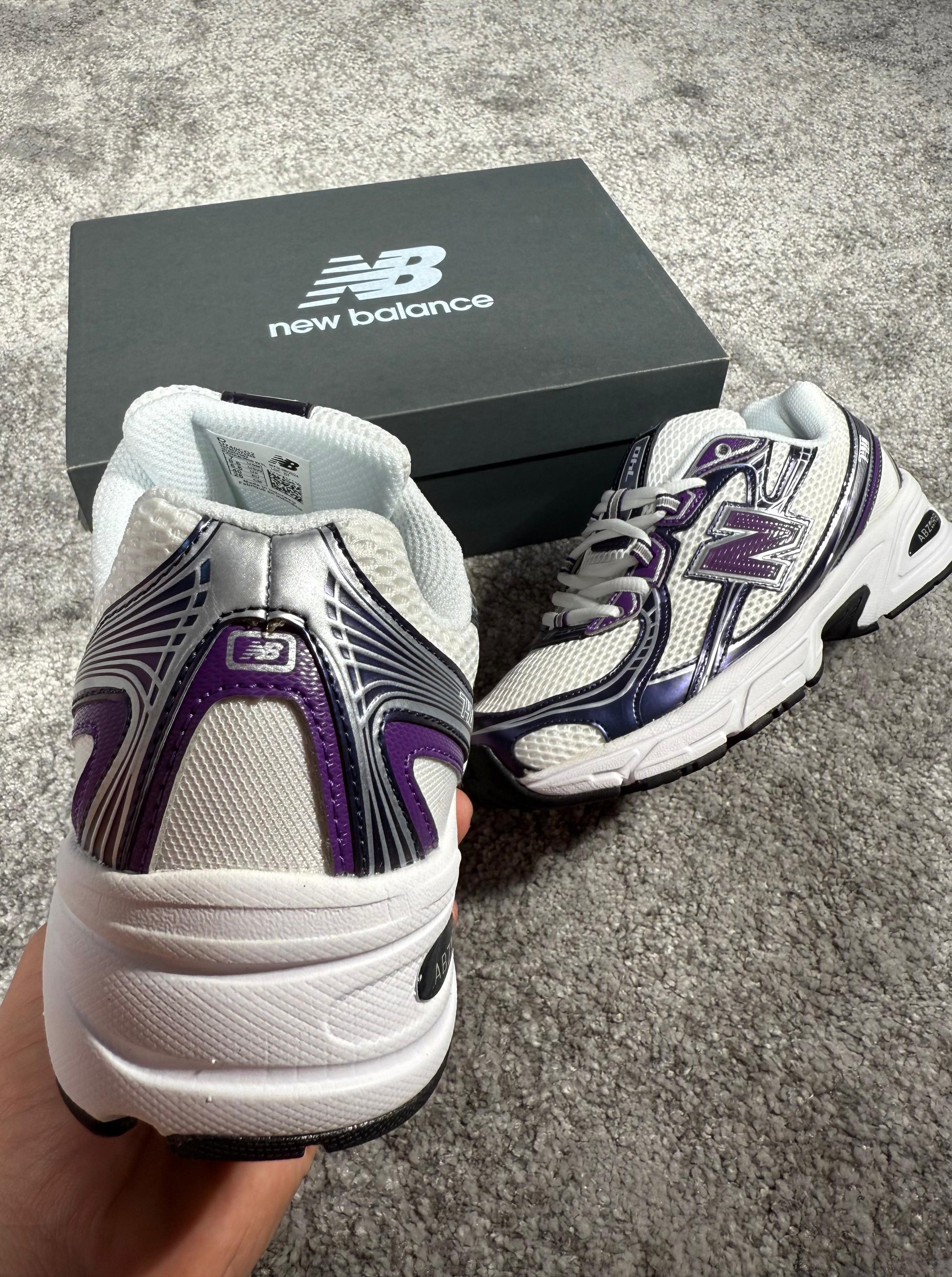 NEW BALANCE