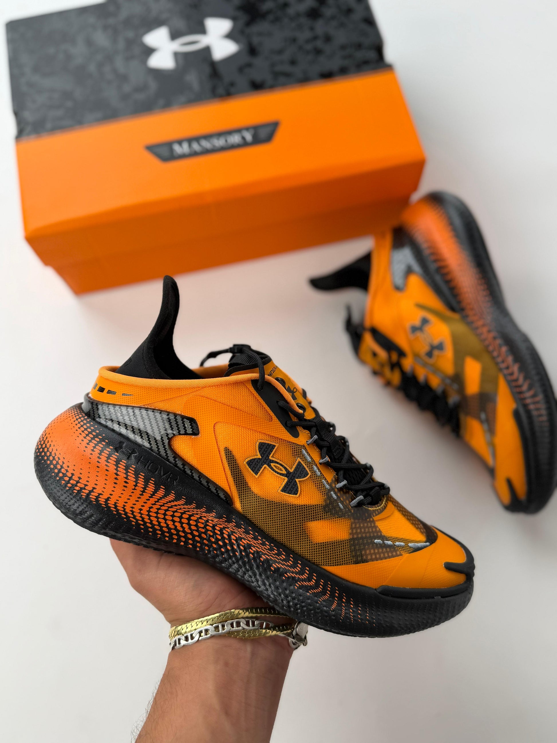 UNDER ARMOUR UA ECHO