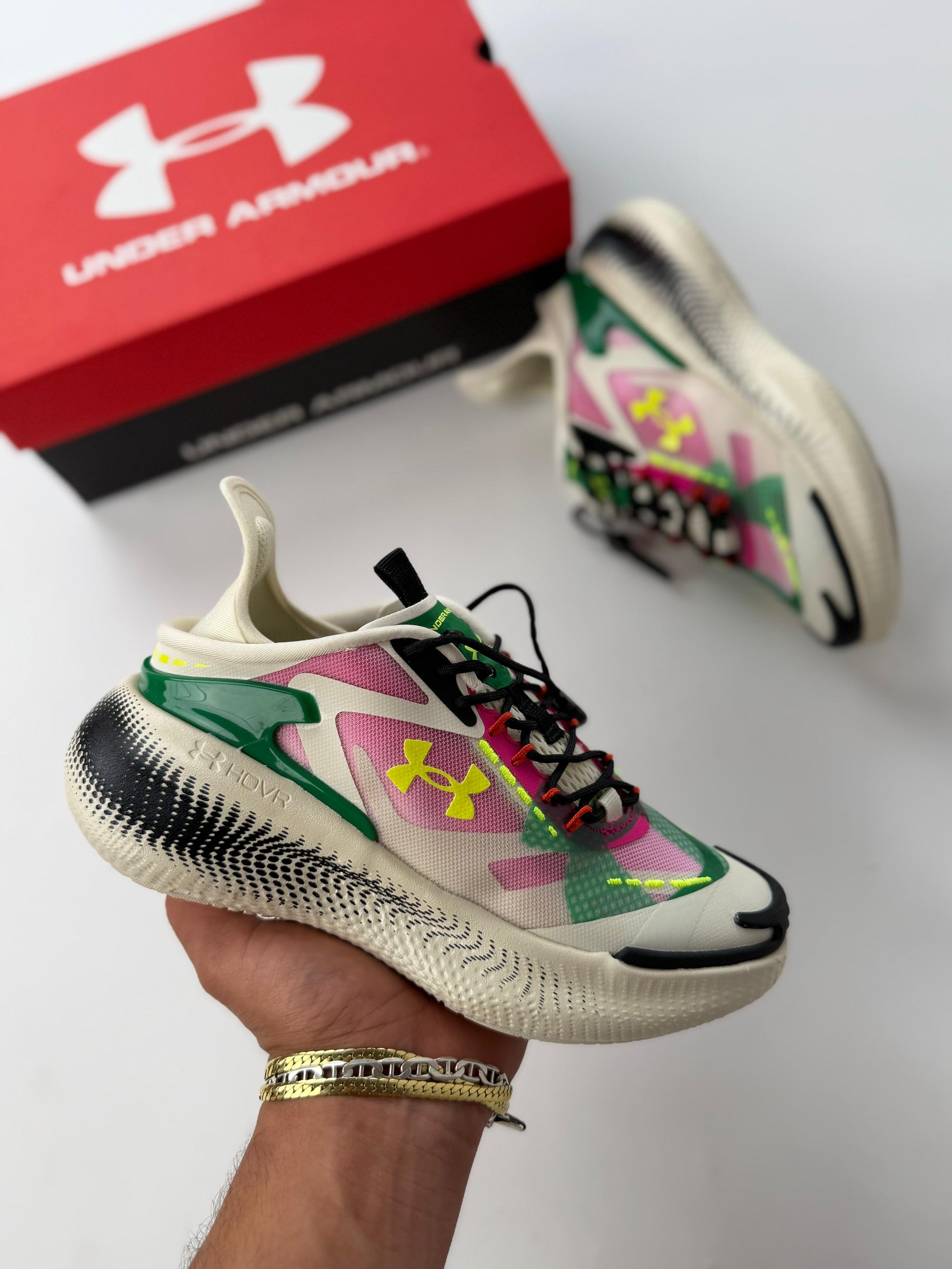 UNDER ARMOUR UA ECHO