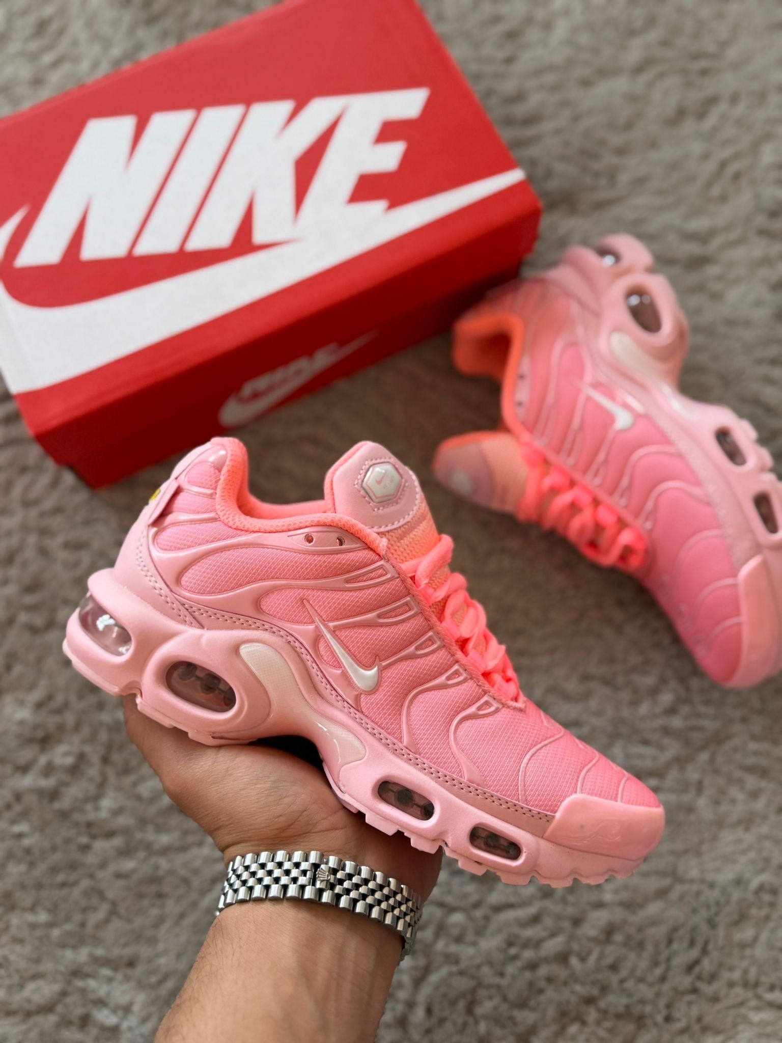 NIKE TN