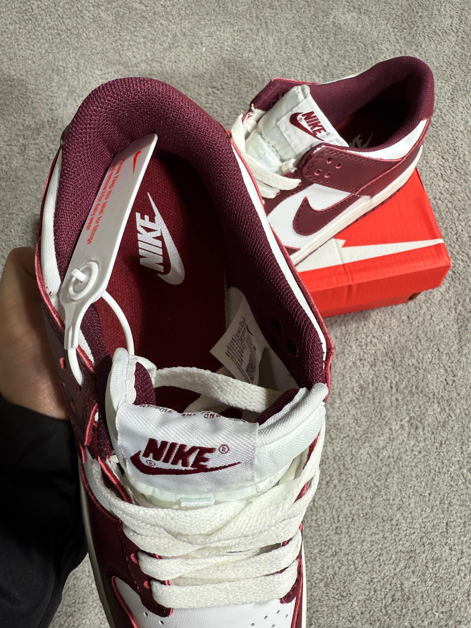 NIKE DUNK