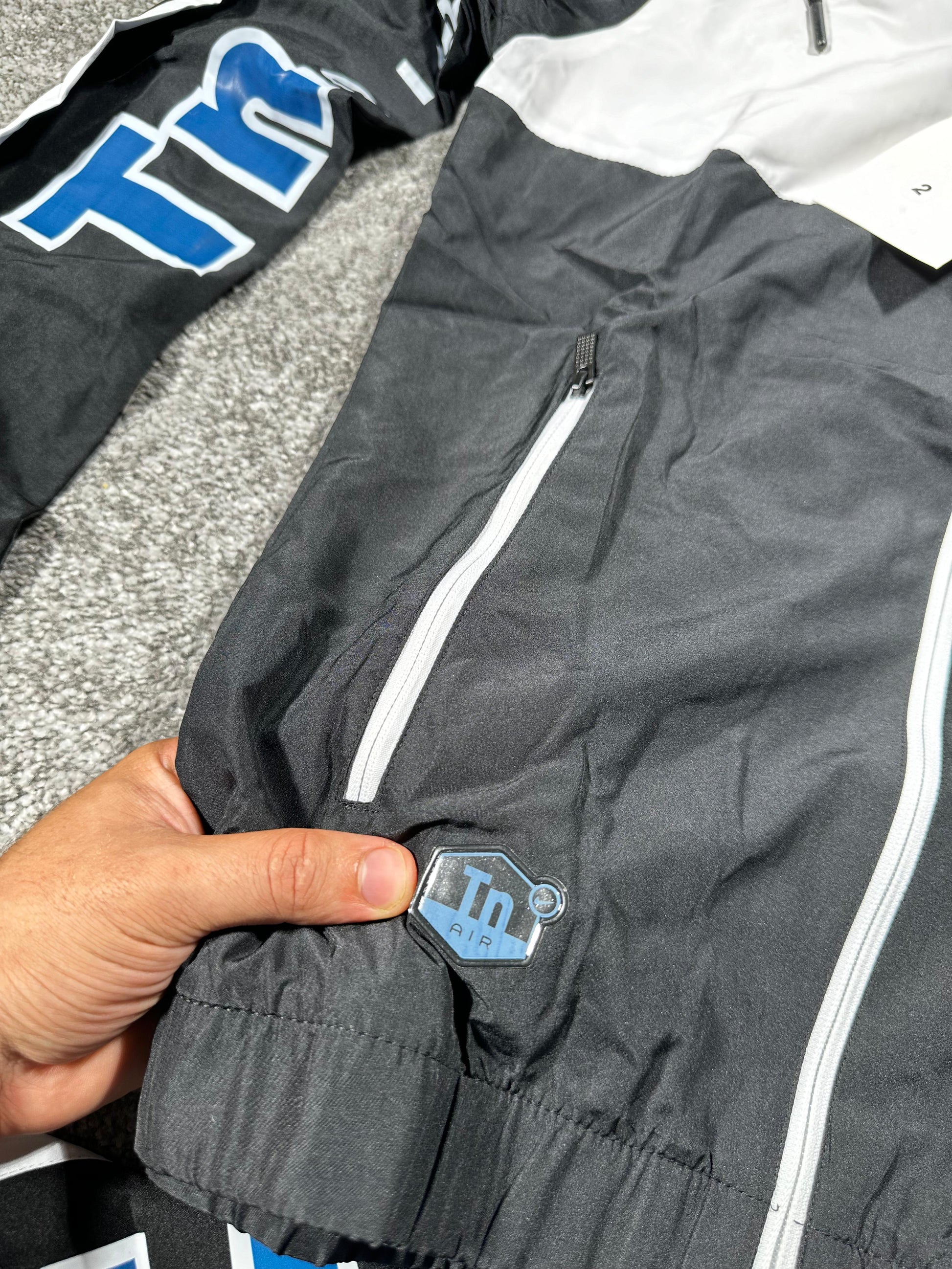 CHANDAL NIKE TN