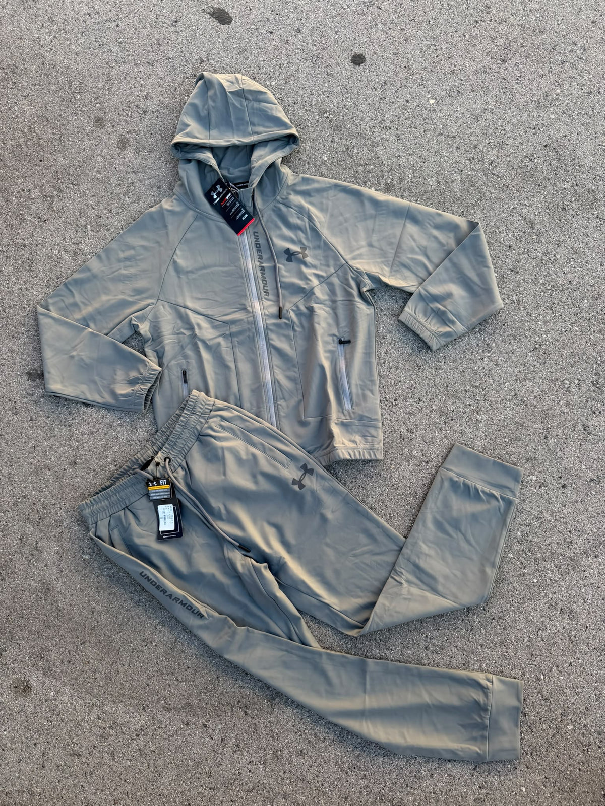 UNDER ARMOUR CHANDAL