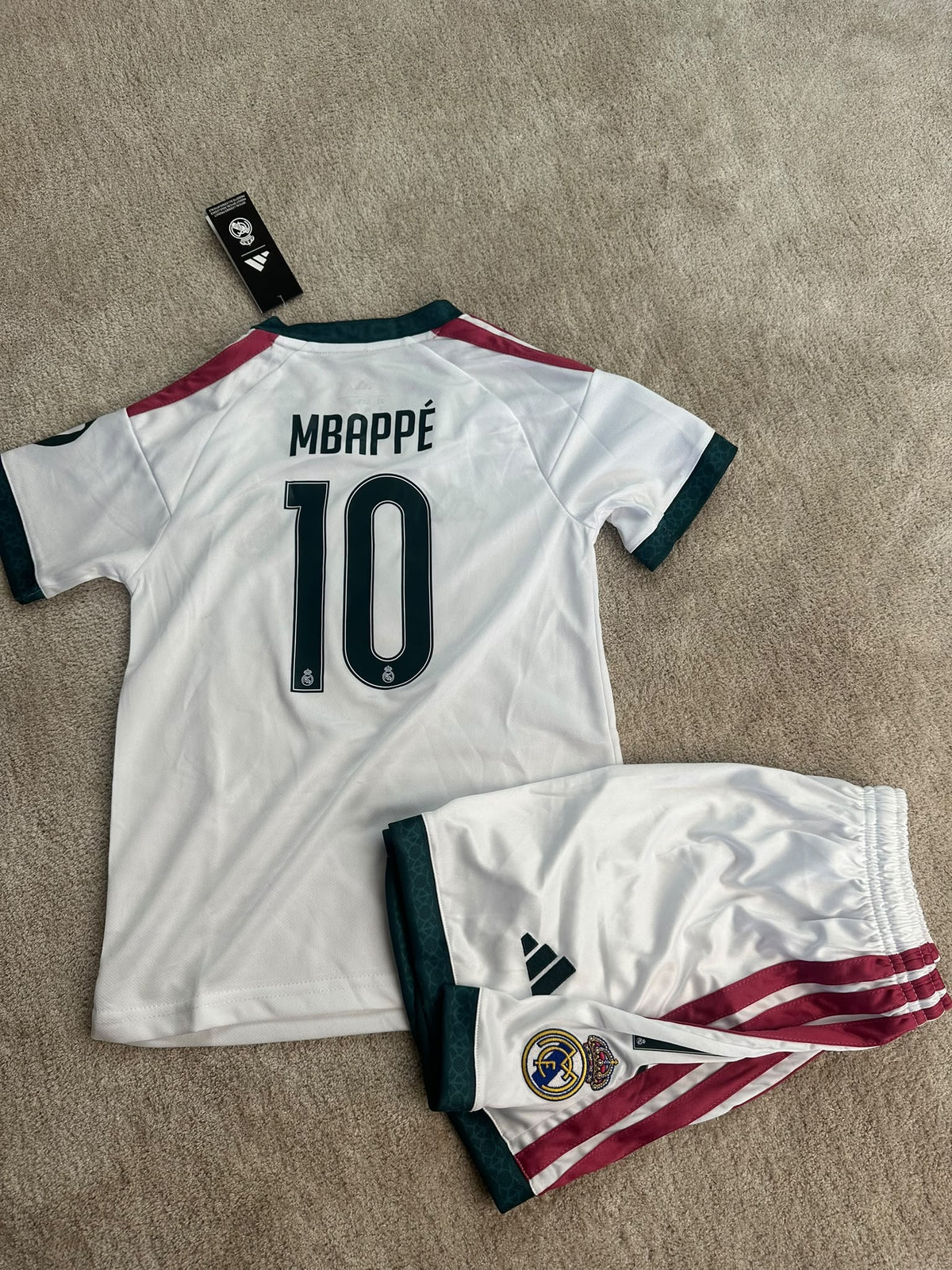 REAL MADRID ( HOME KIT niños )