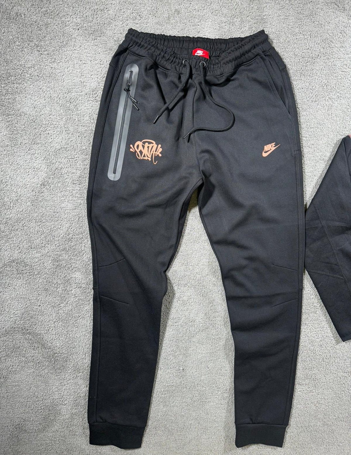 CHANDAL NIKE TECH SYNA