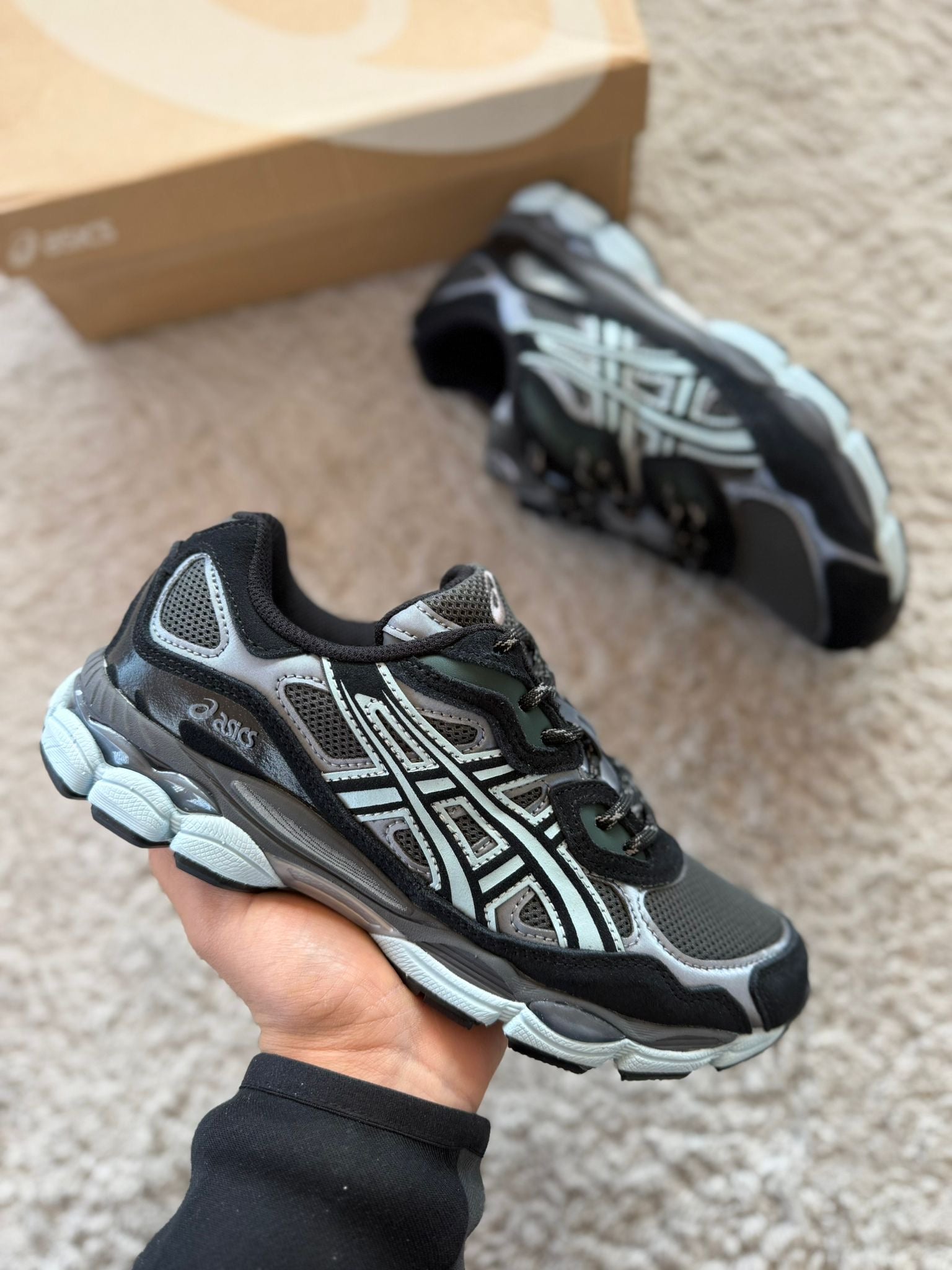 ASICS
