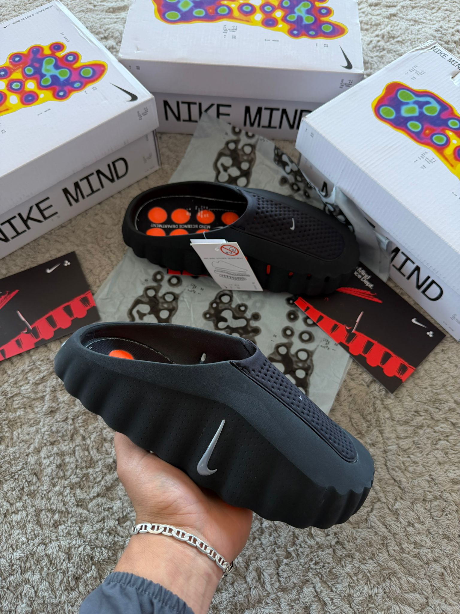 NIKE MIND 001