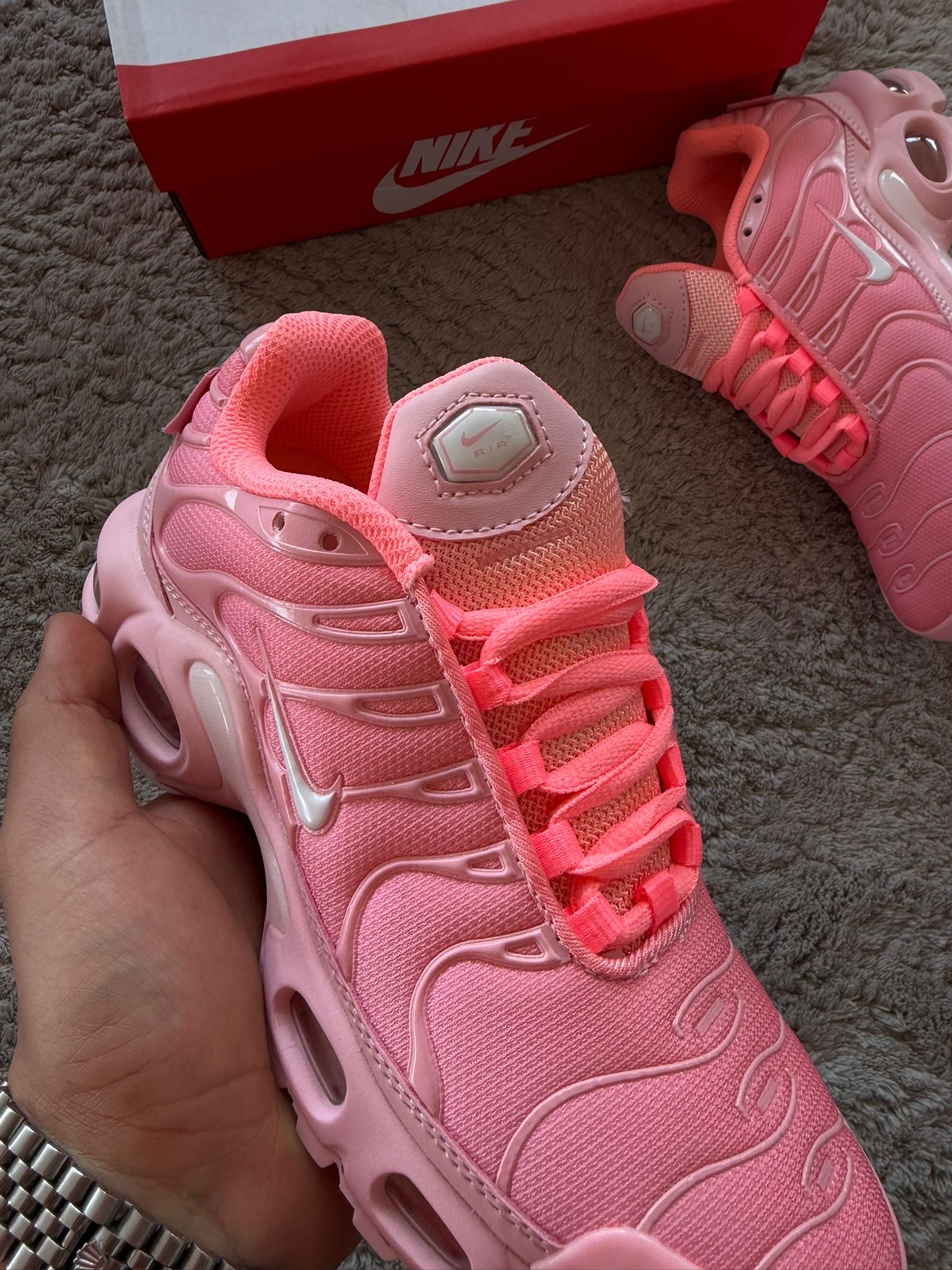 NIKE TN