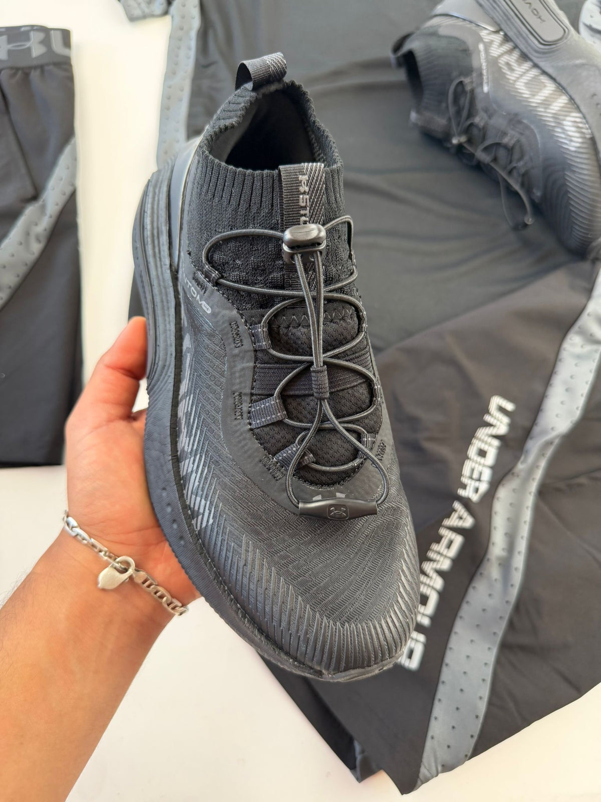 UNDER ARMOUR STORM