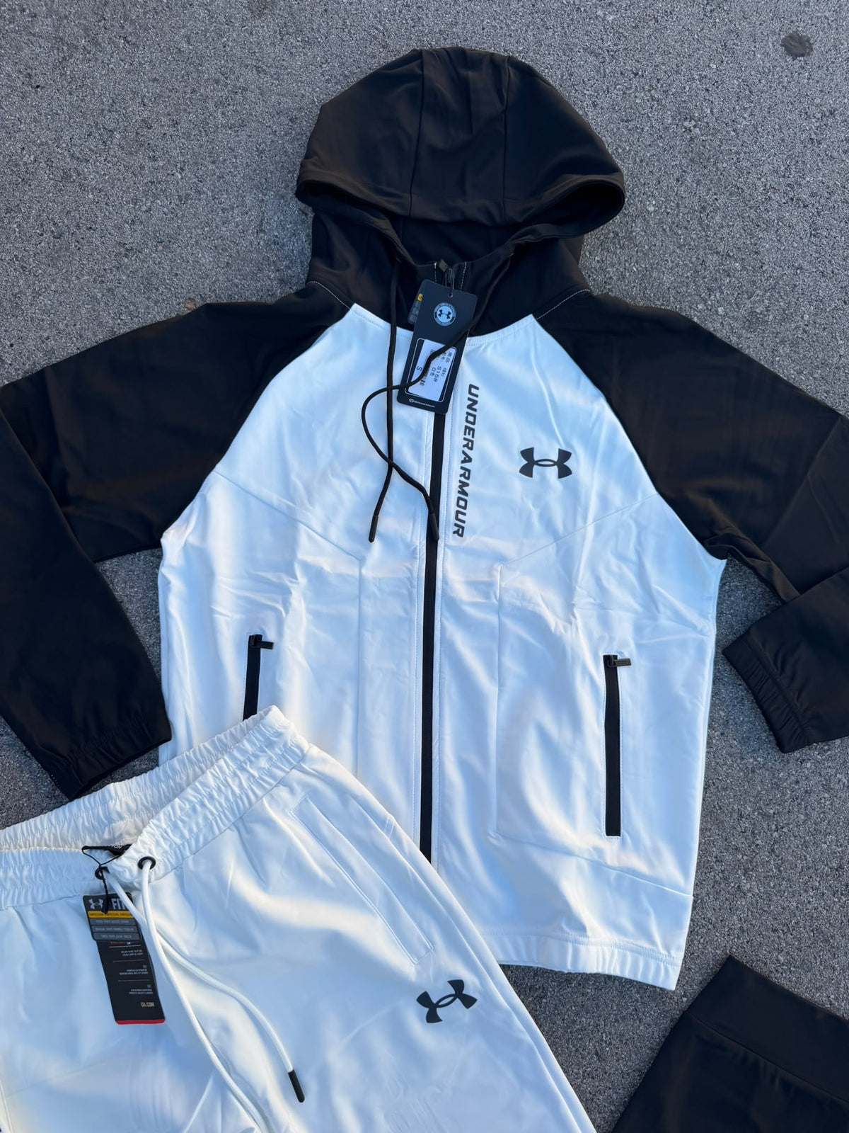 UNDER ARMOUR CHANDAL