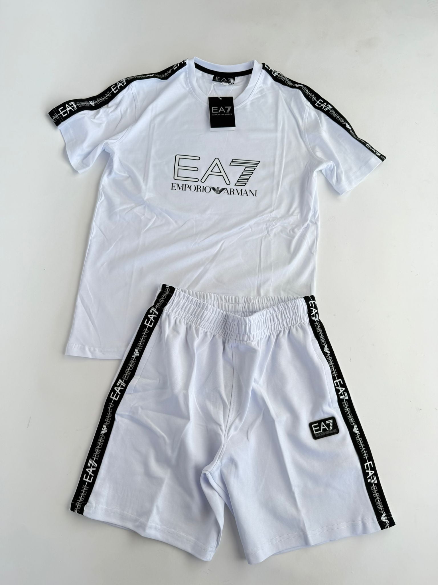 EMPORIO ARMANI CONJUNTO CORTO