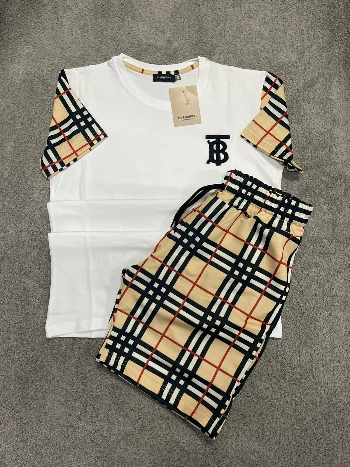 CONJUNTO CORTO BURBERRY