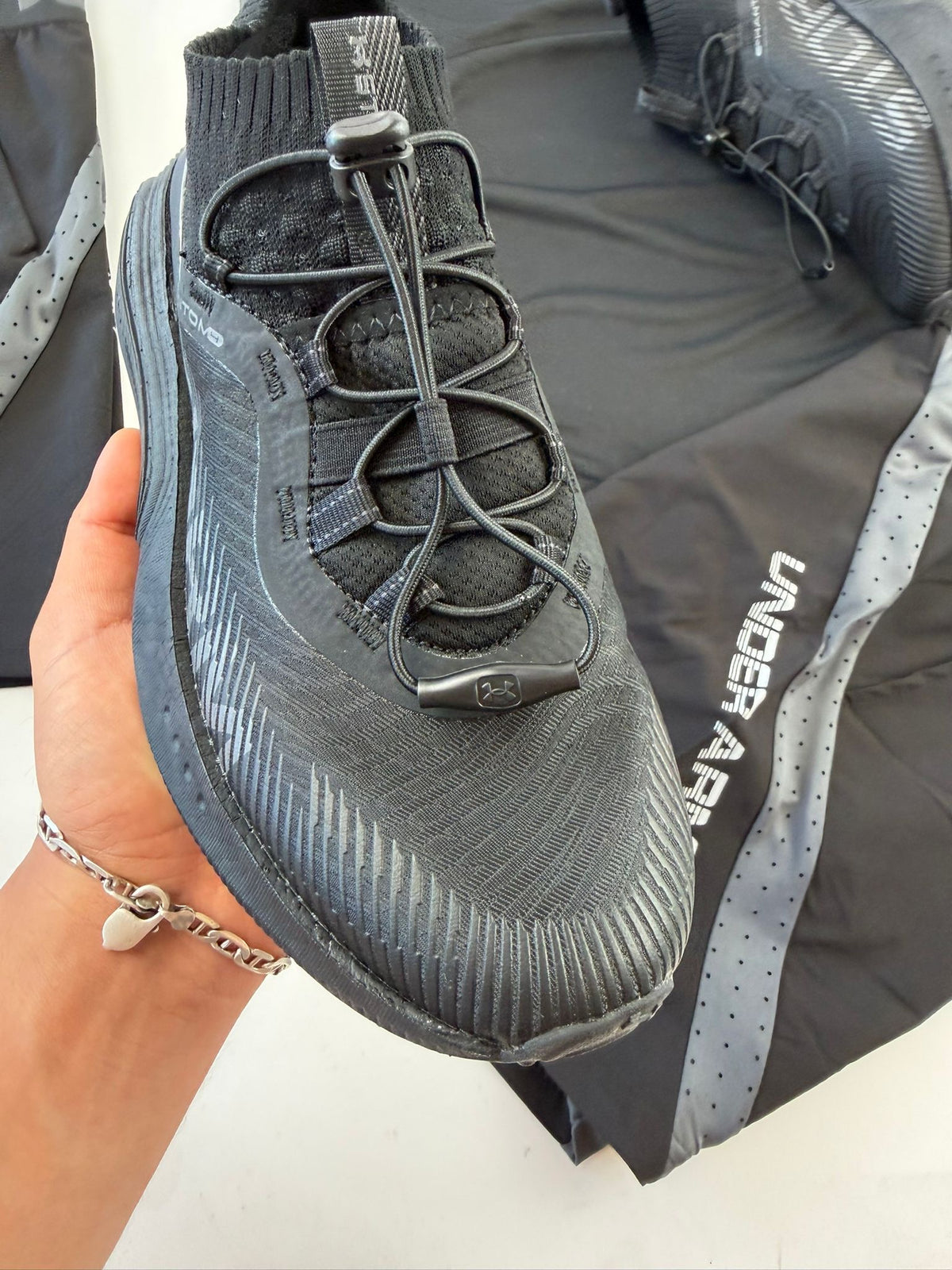 UNDER ARMOUR STORM