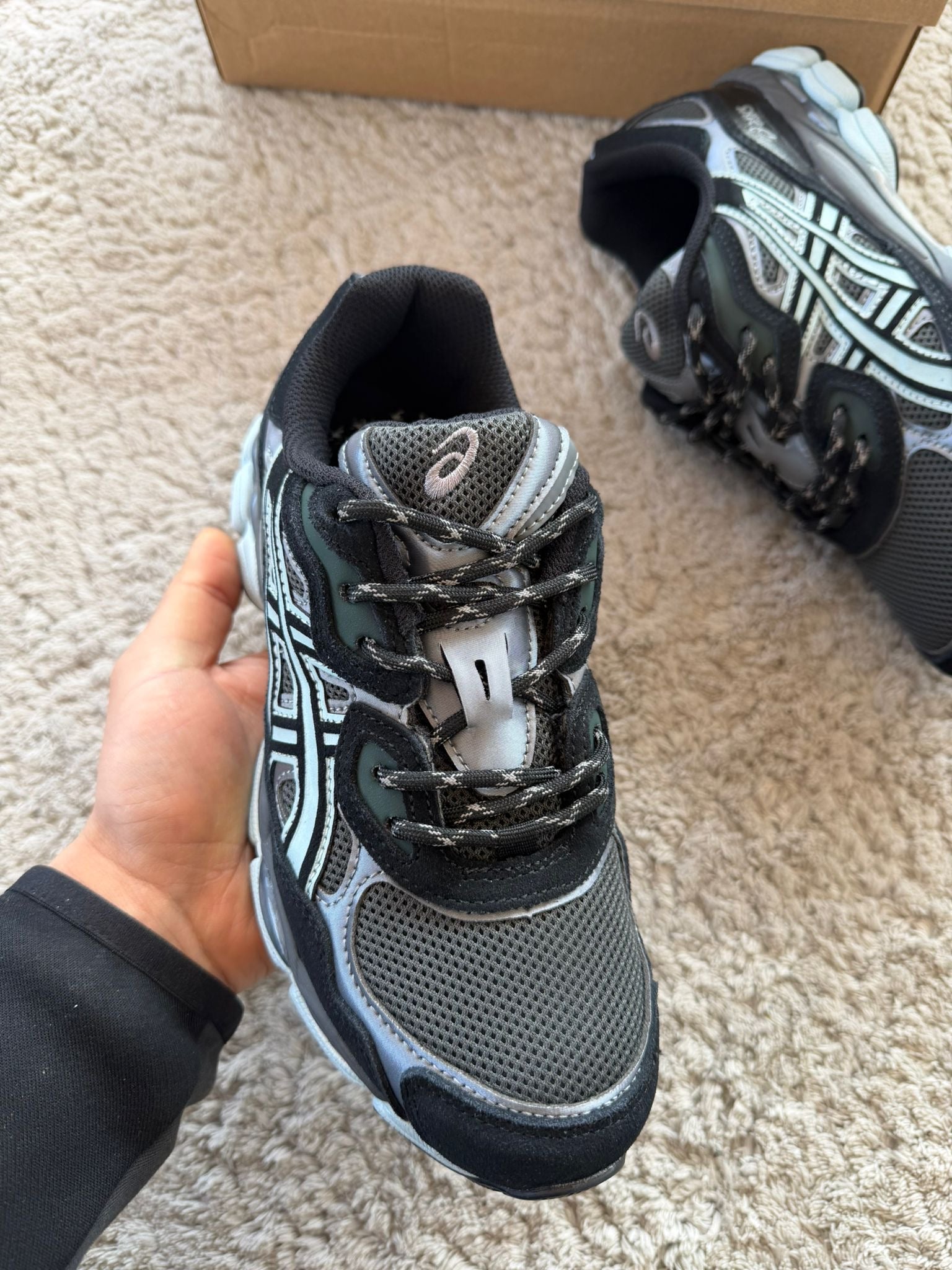 ASICS