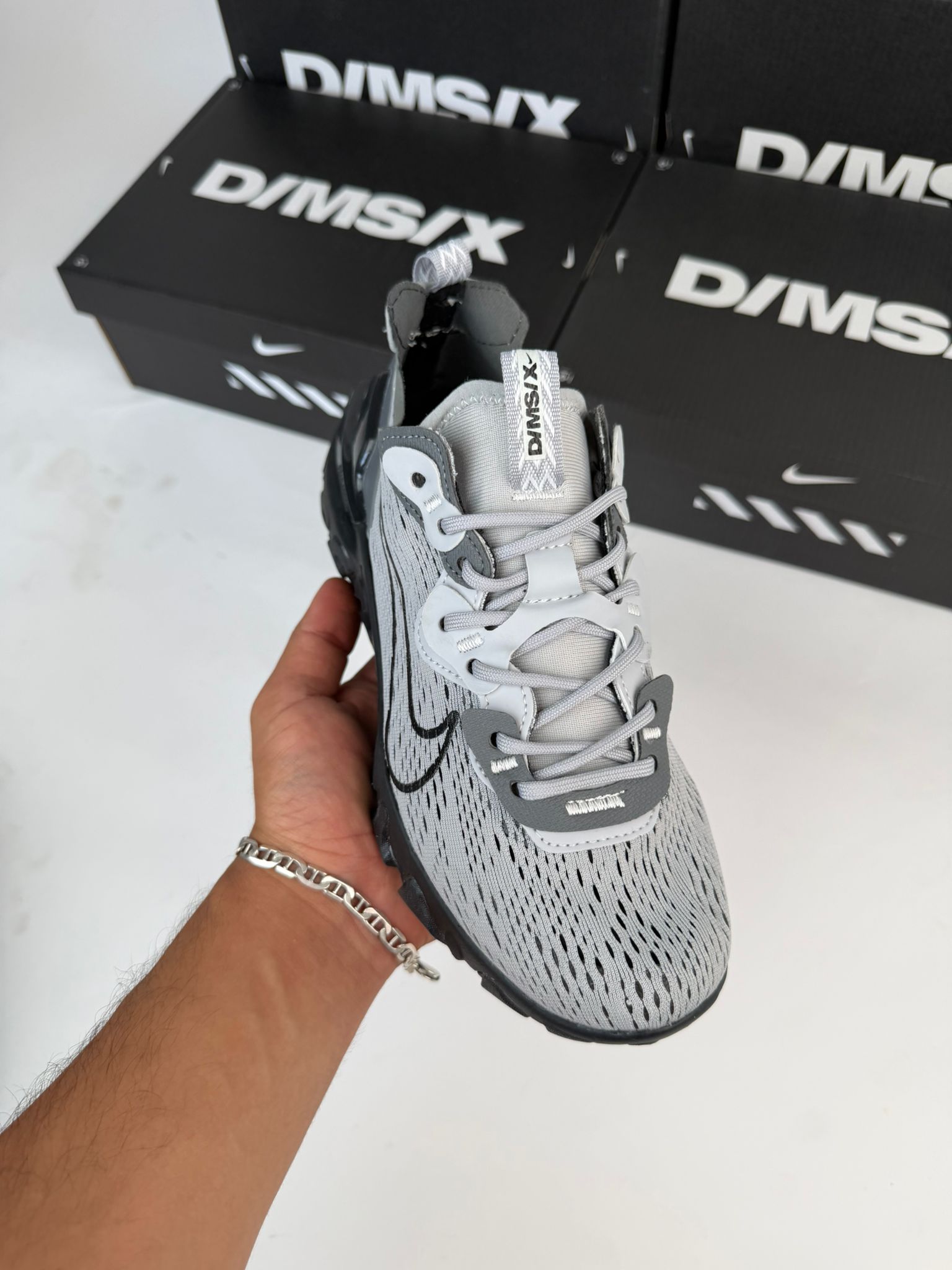 NIKE REACT VISION
