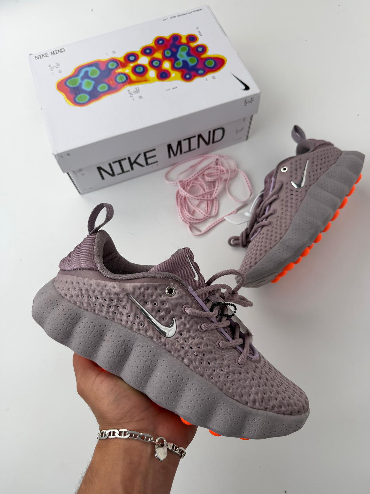 NIKE MIND 002