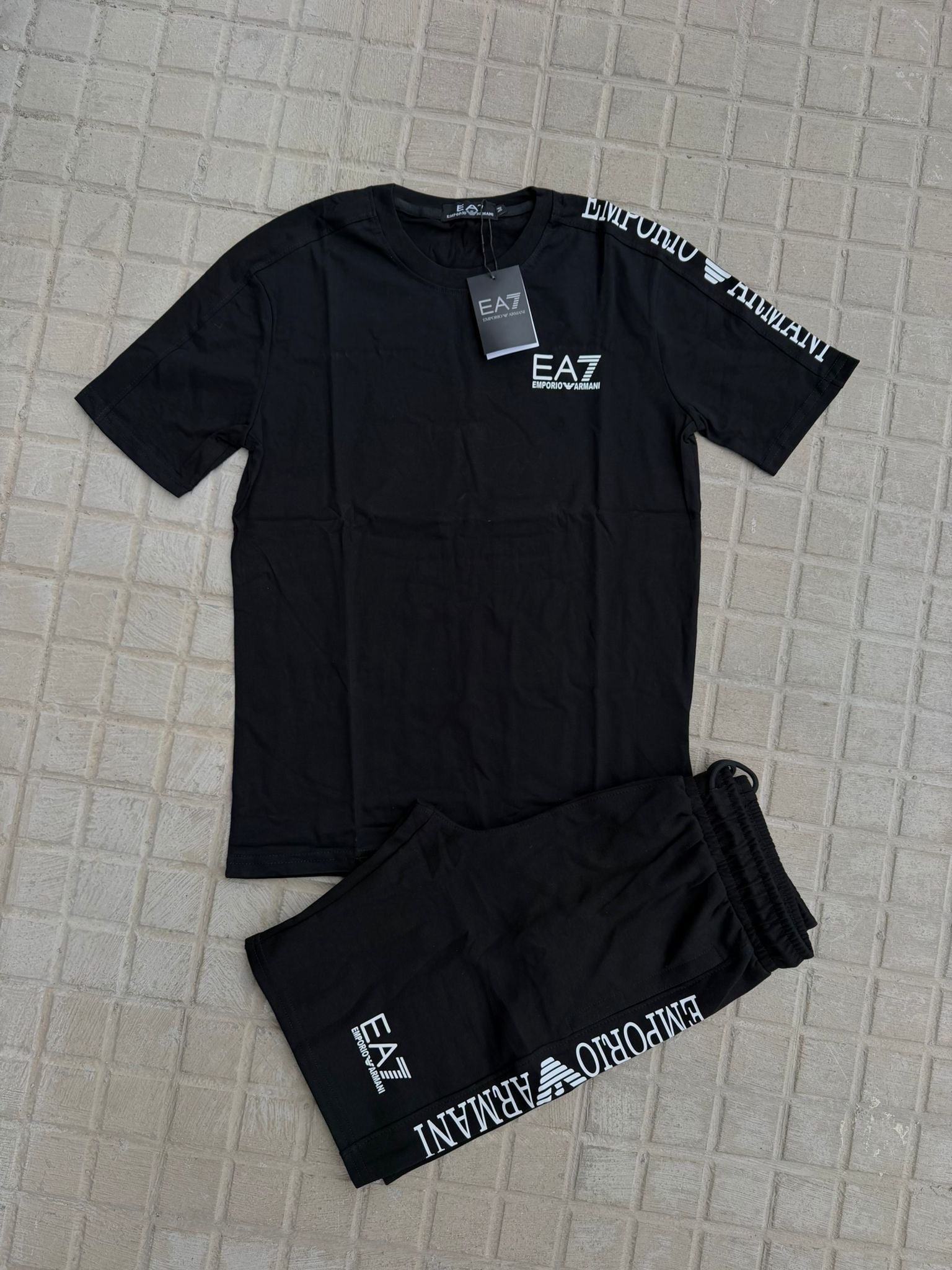 EMPORIO ARMANI CONJUNTO CORTO