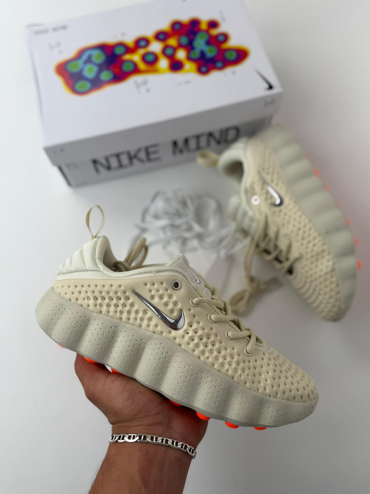 NIKE MIND 002