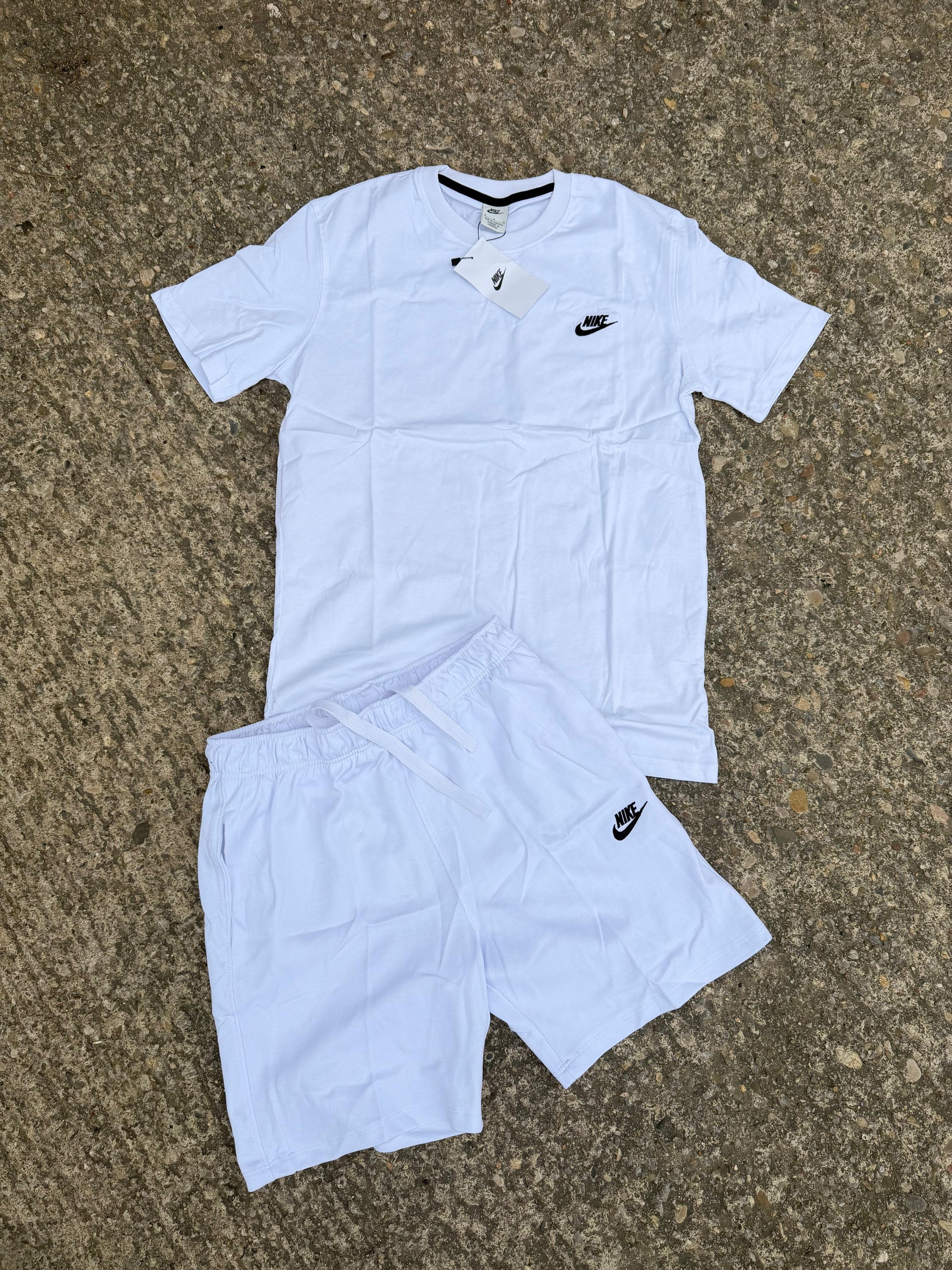 CONJUNTO CORTO NIKE