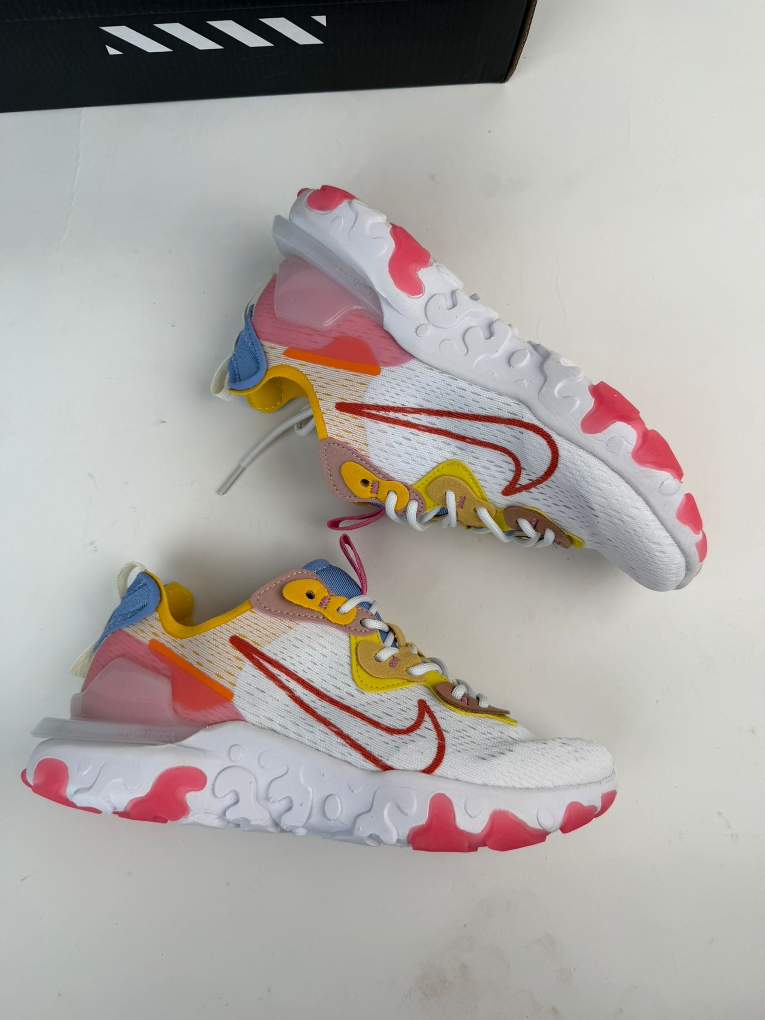 NIKE REACT VISION