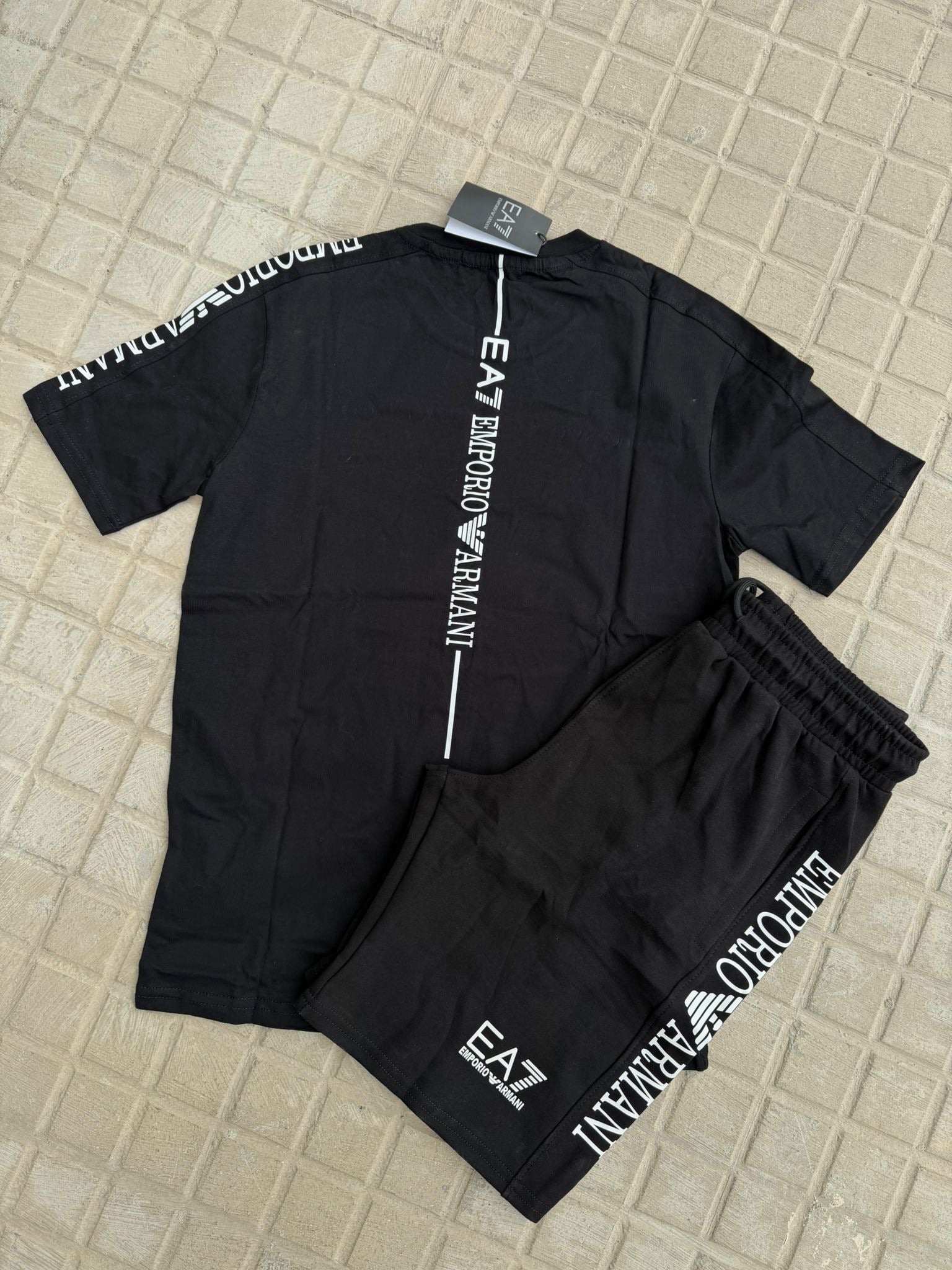 EMPORIO ARMANI CONJUNTO CORTO