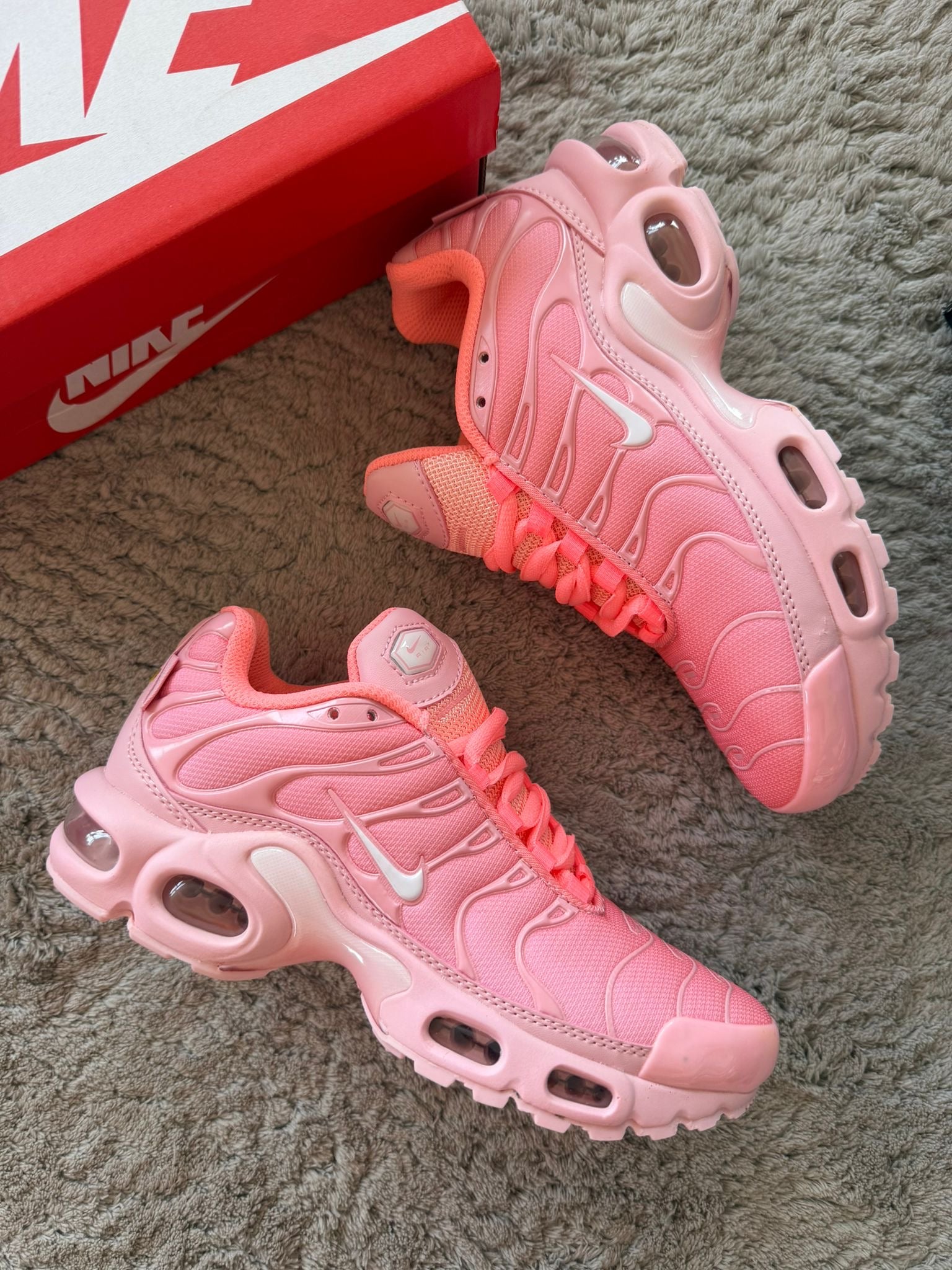 NIKE TN