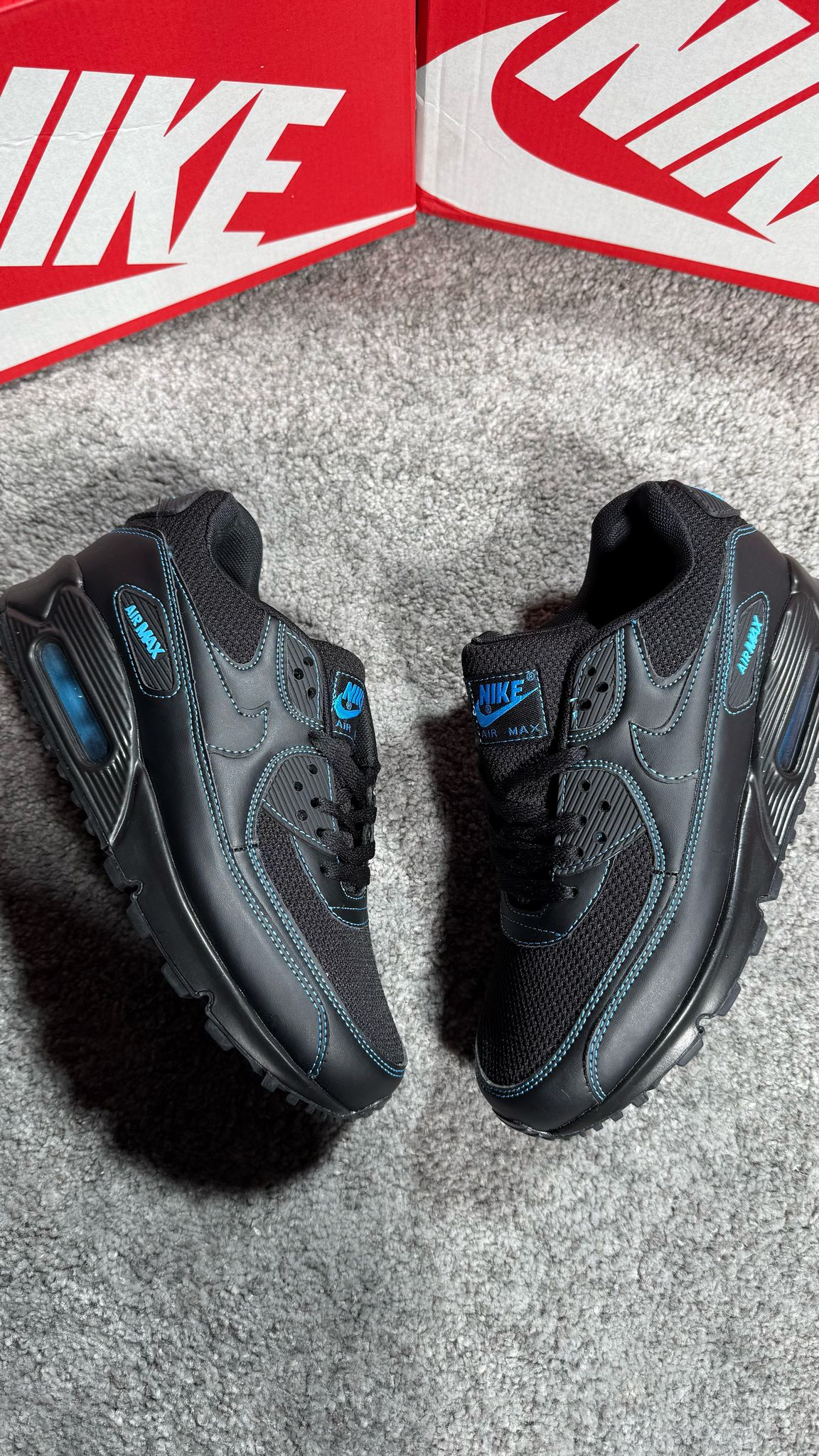 NIKE AIRMAX
