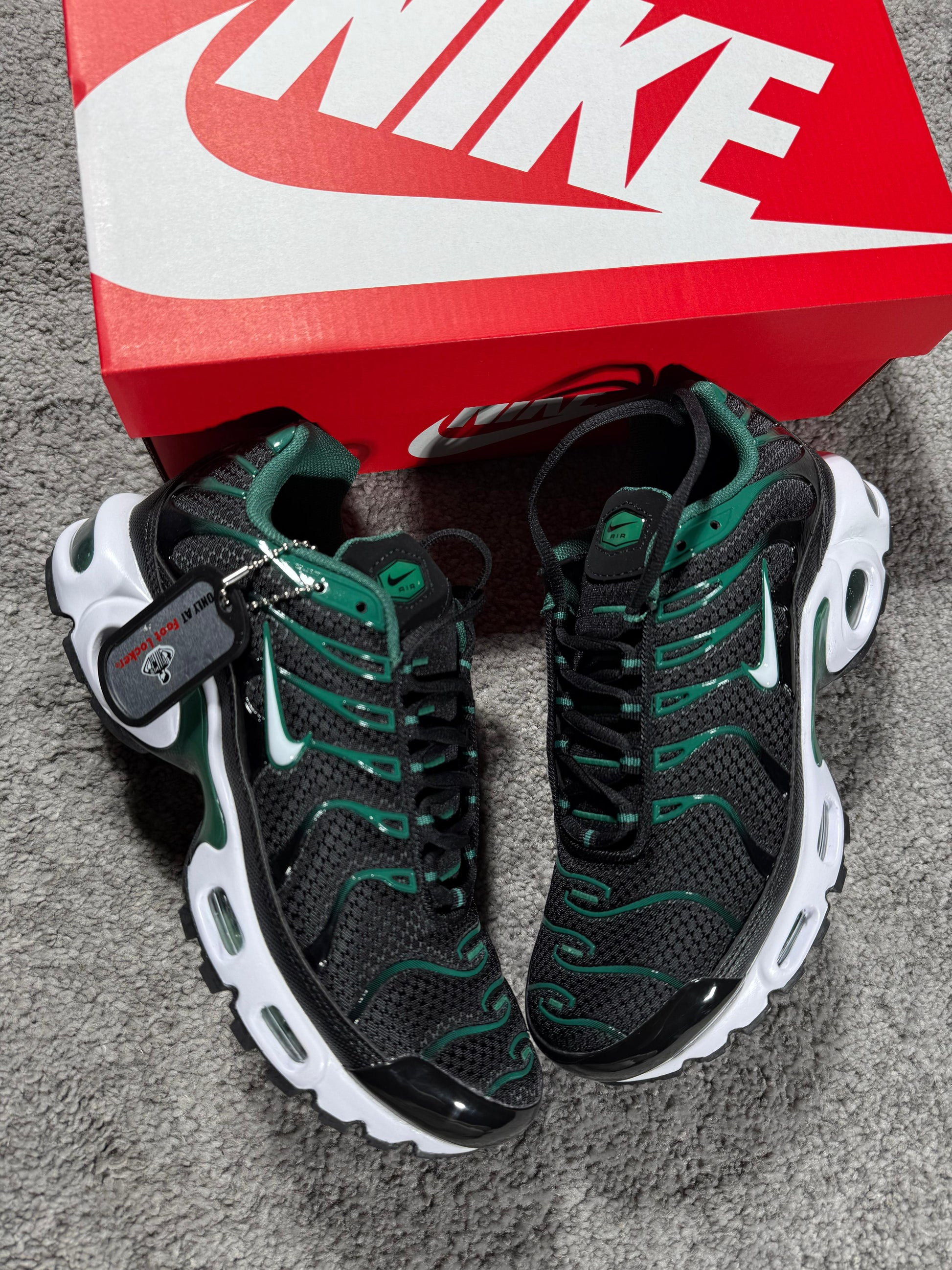 NIKE TN