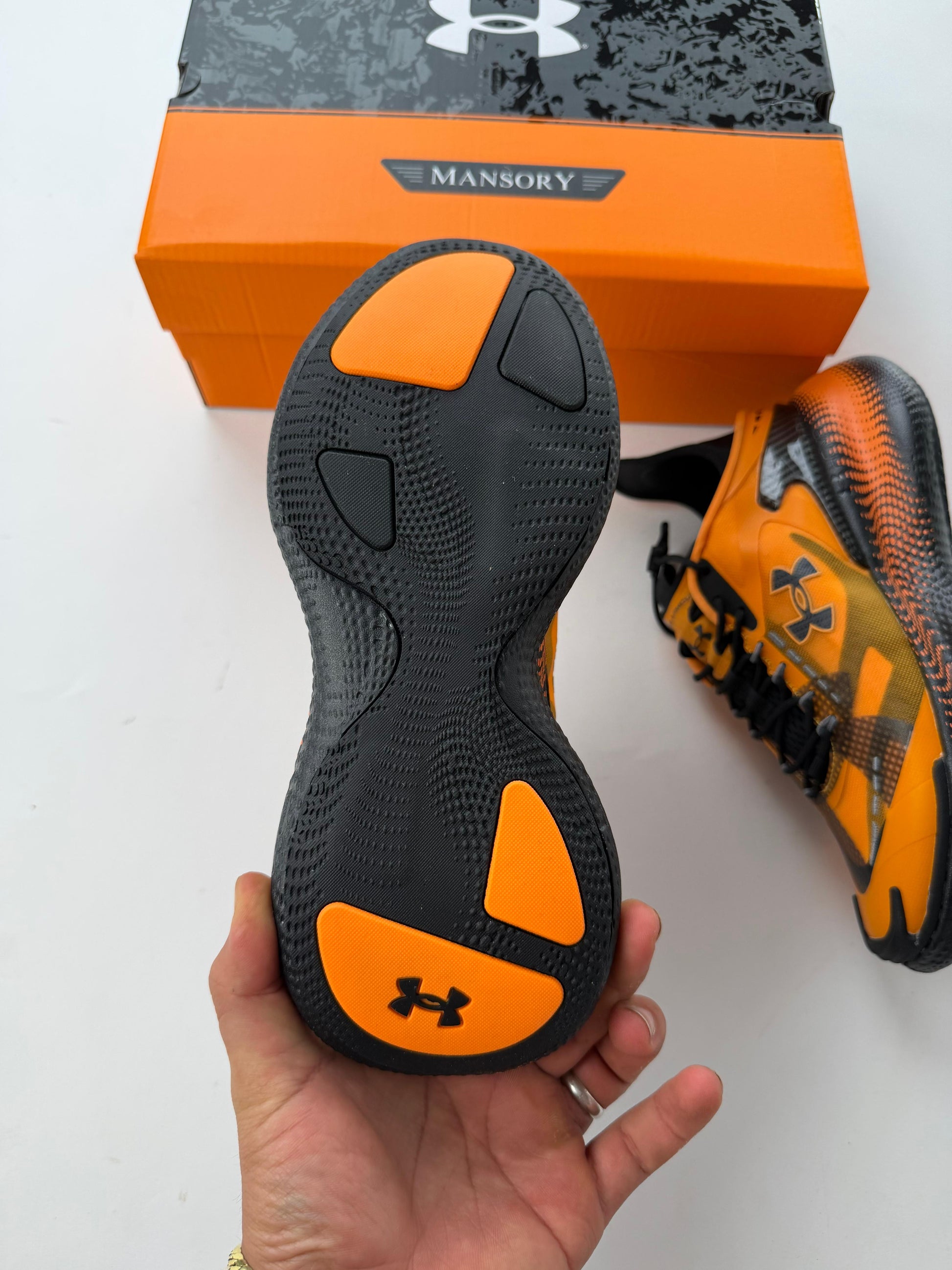 UNDER ARMOUR UA ECHO