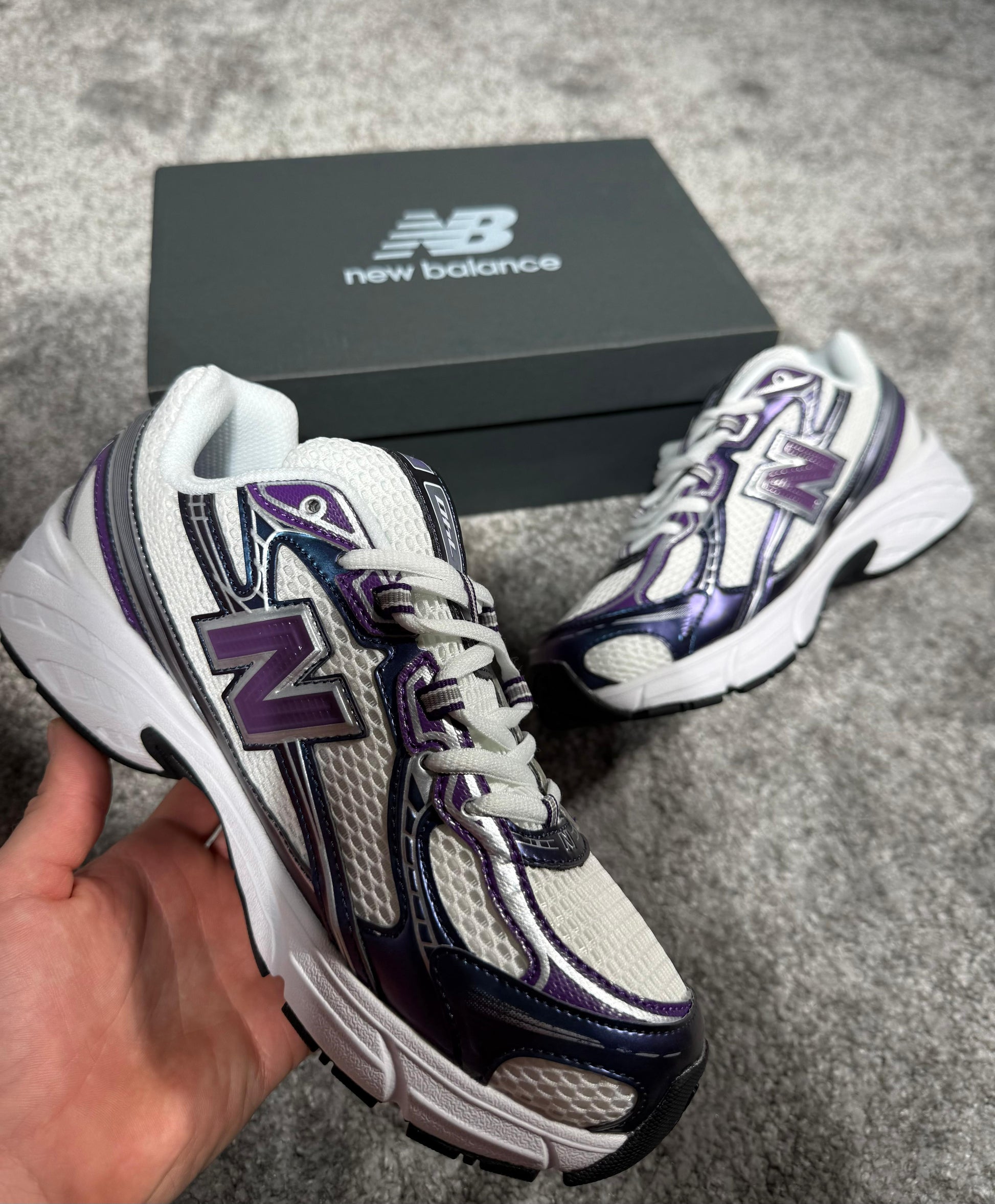 NEW BALANCE