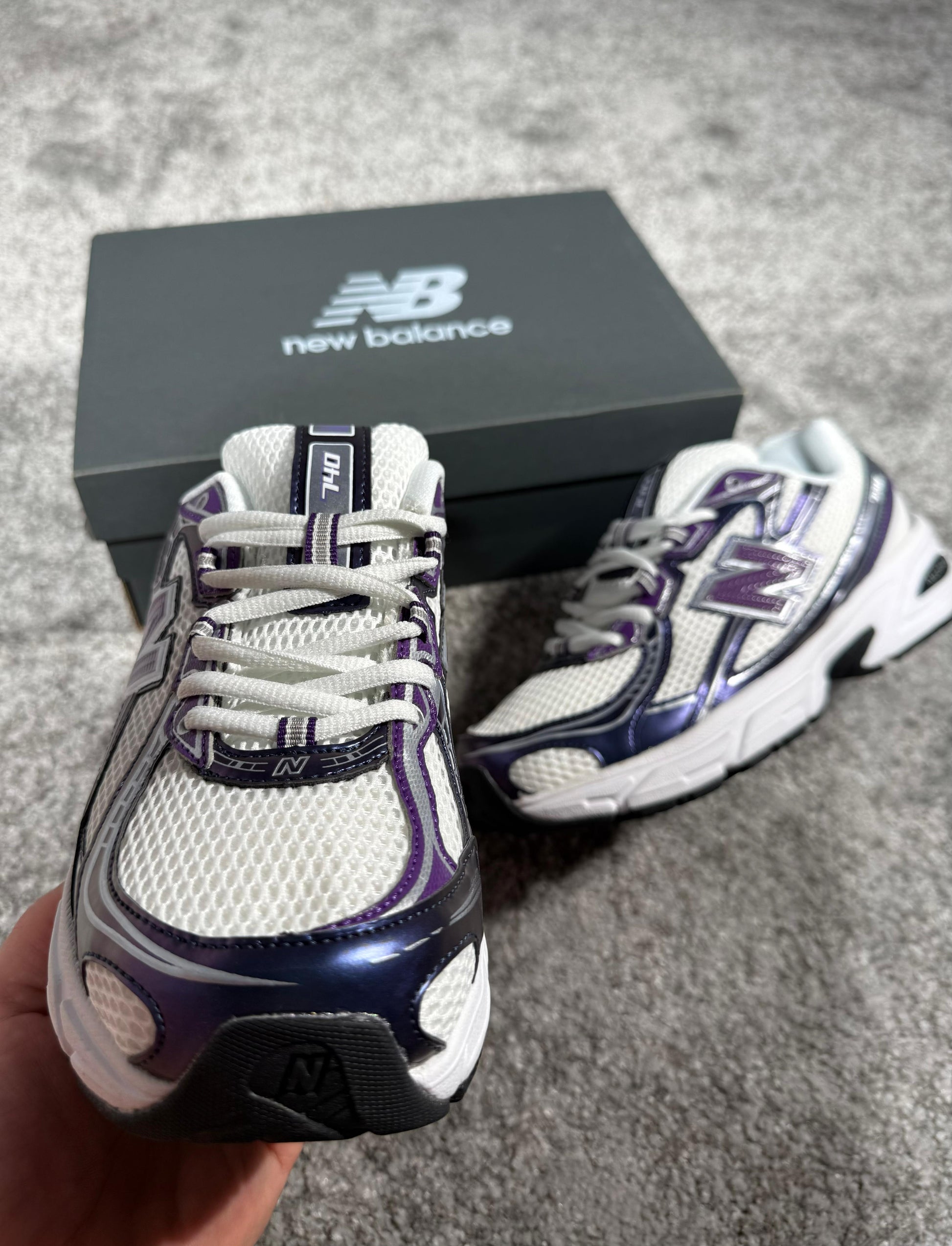 NEW BALANCE