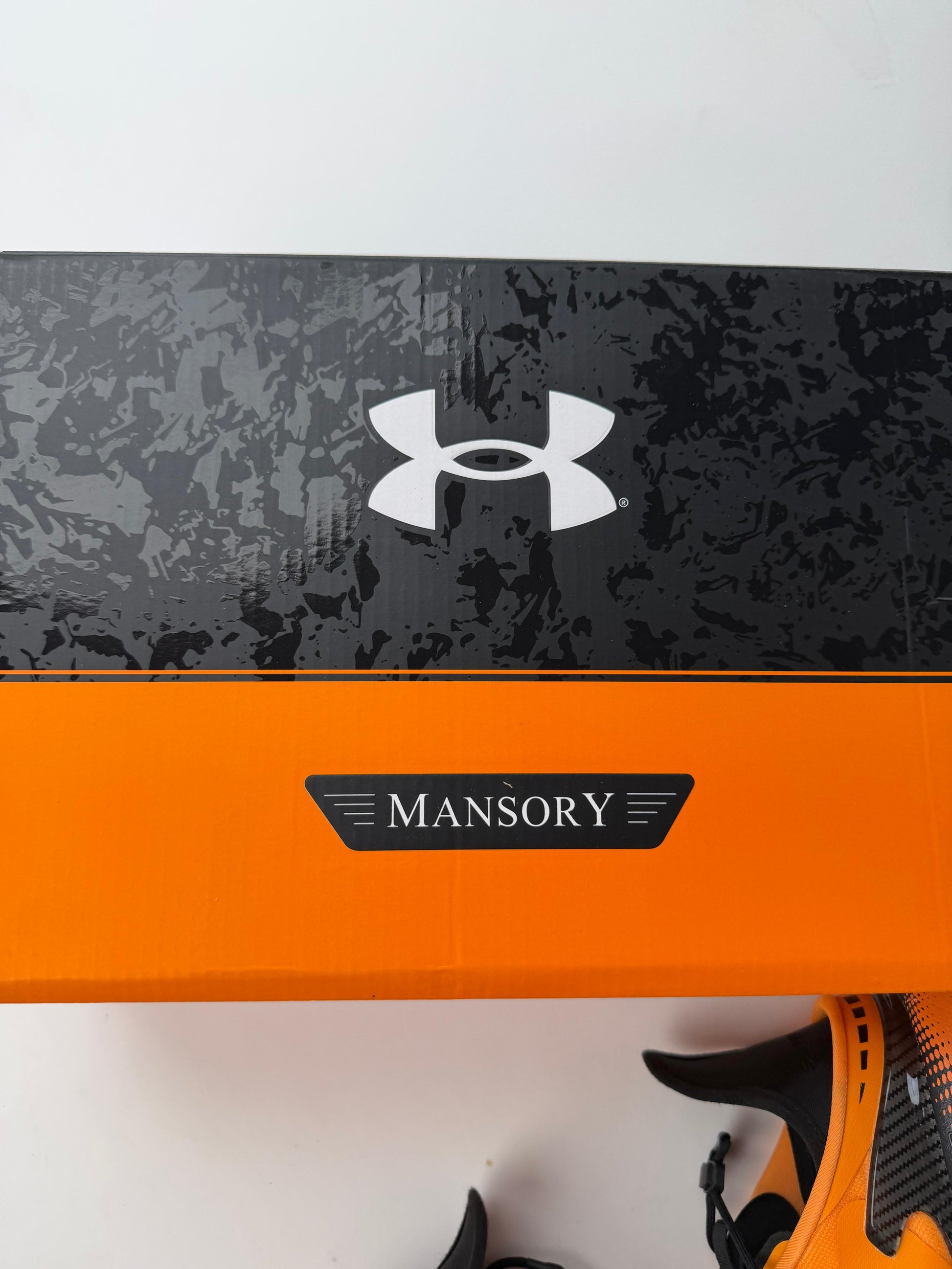 UNDER ARMOUR UA ECHO
