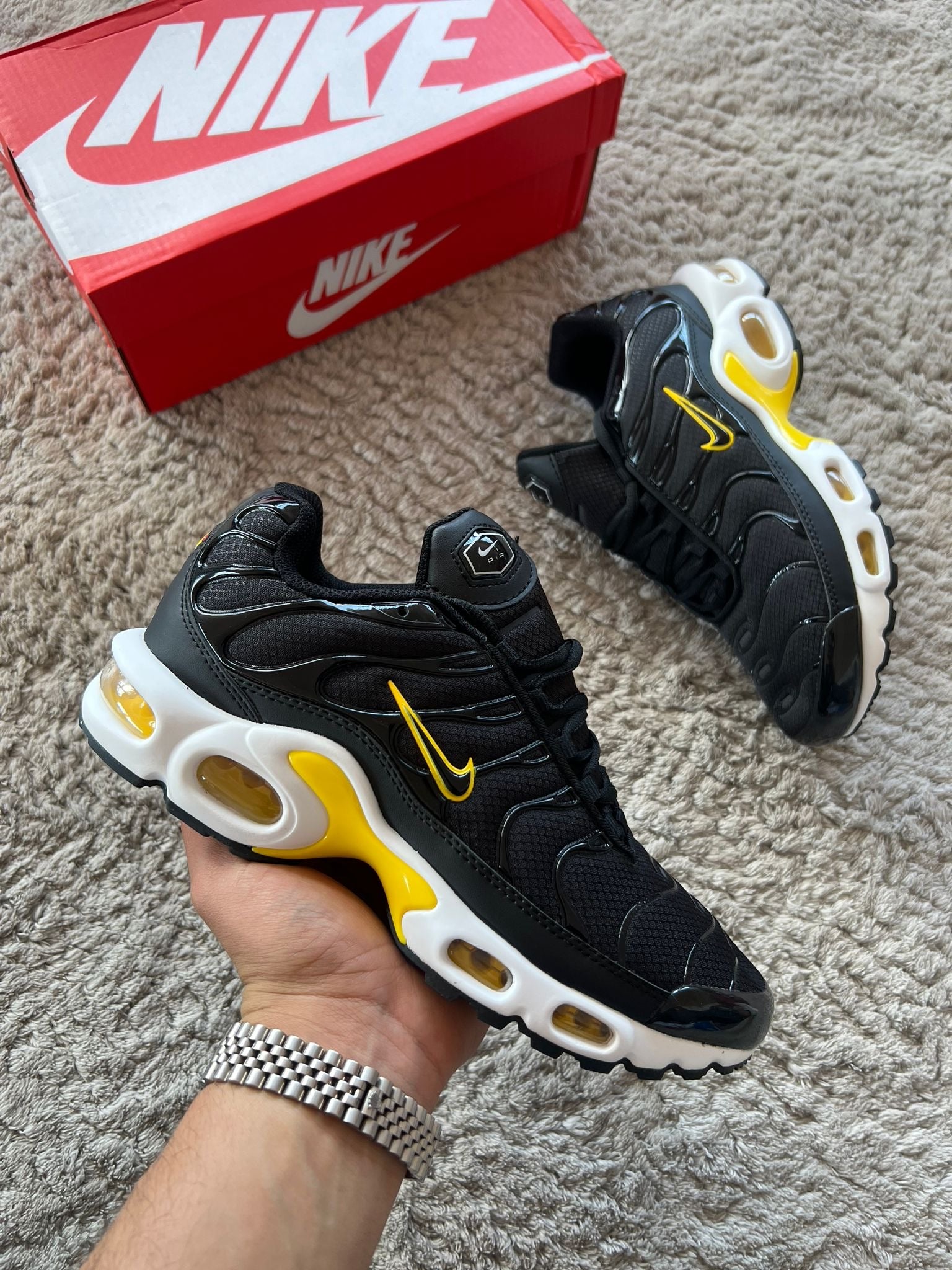 NIKE TN