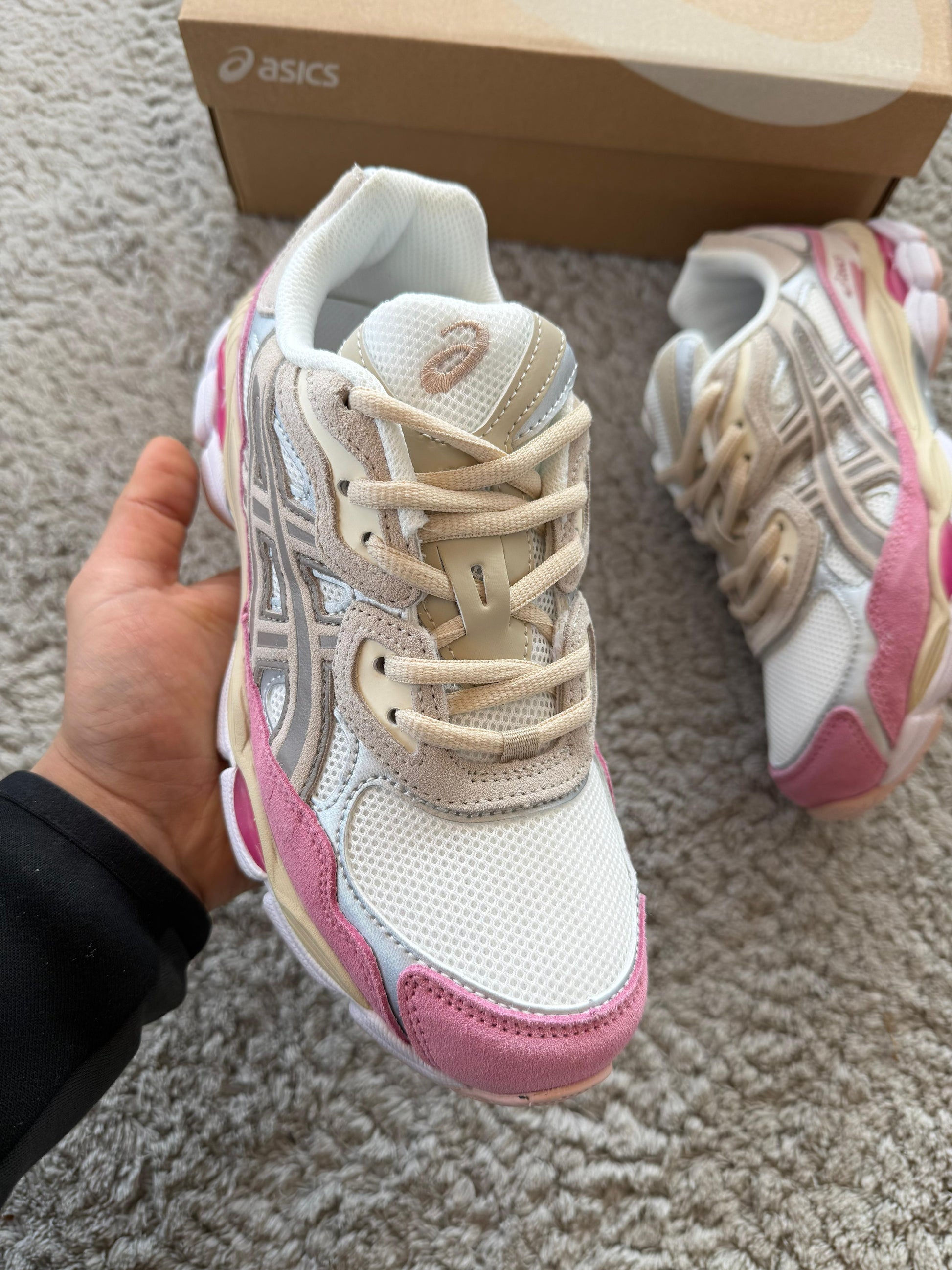 ASICS