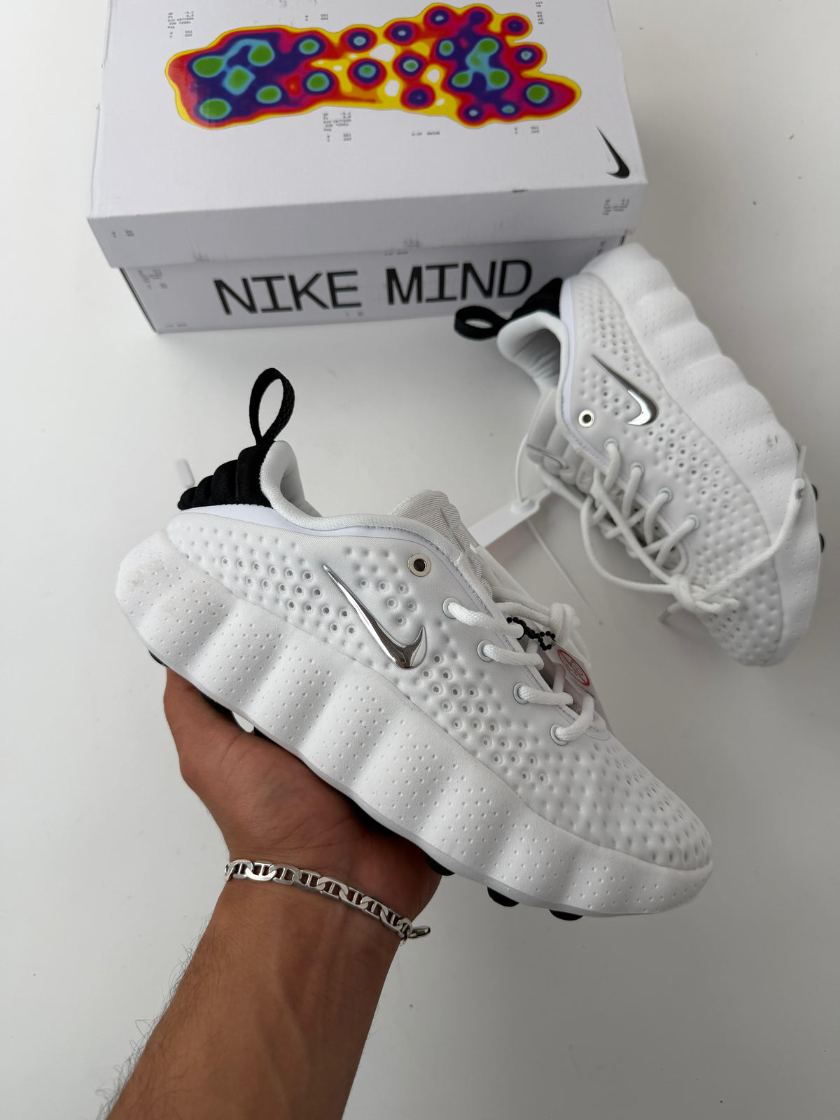 NIKE MIND 002