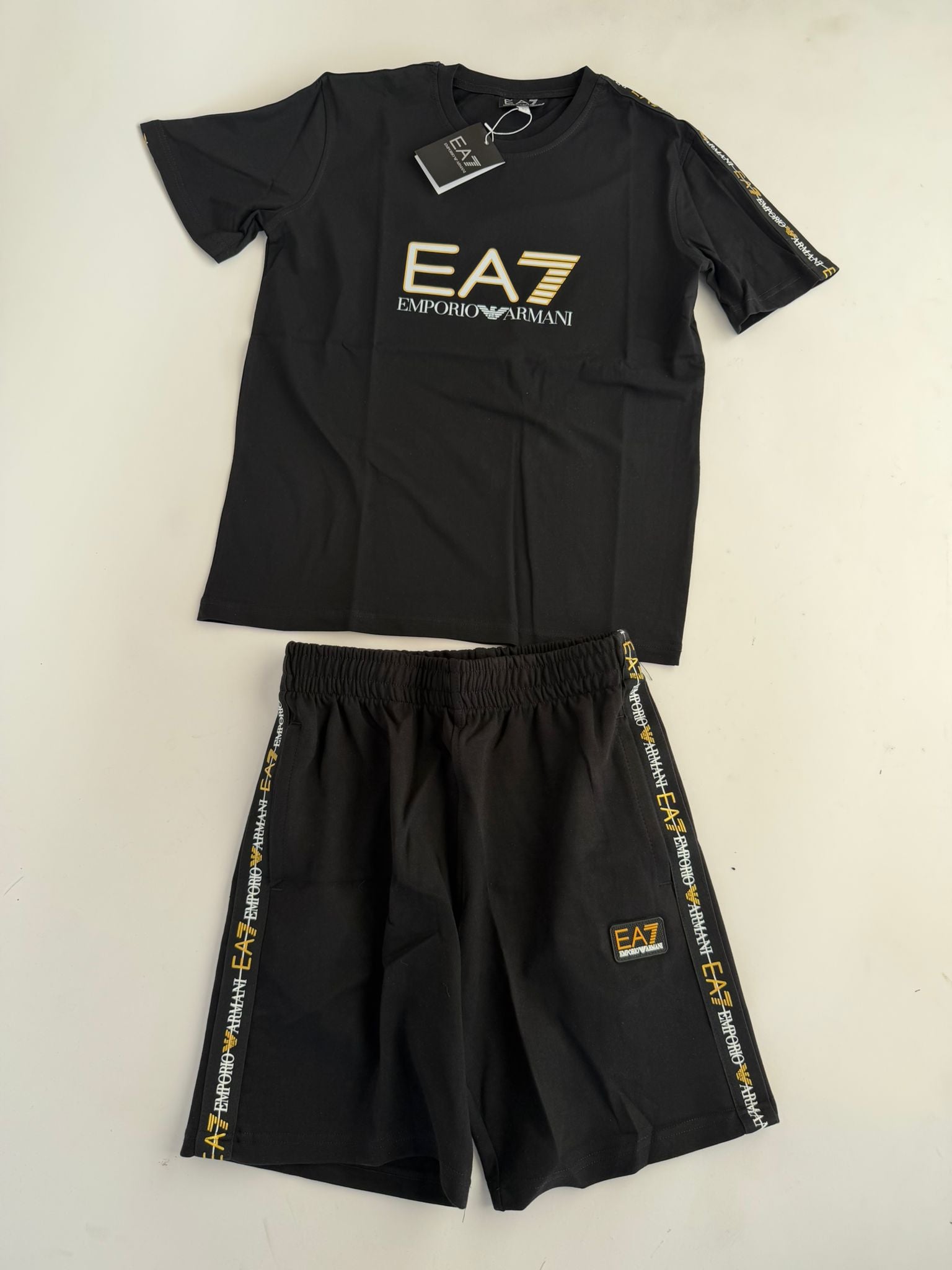 EMPORIO ARMANI CONJUNTO CORTO
