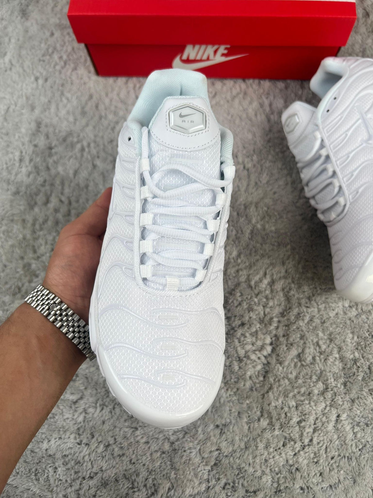 NIKE TN
