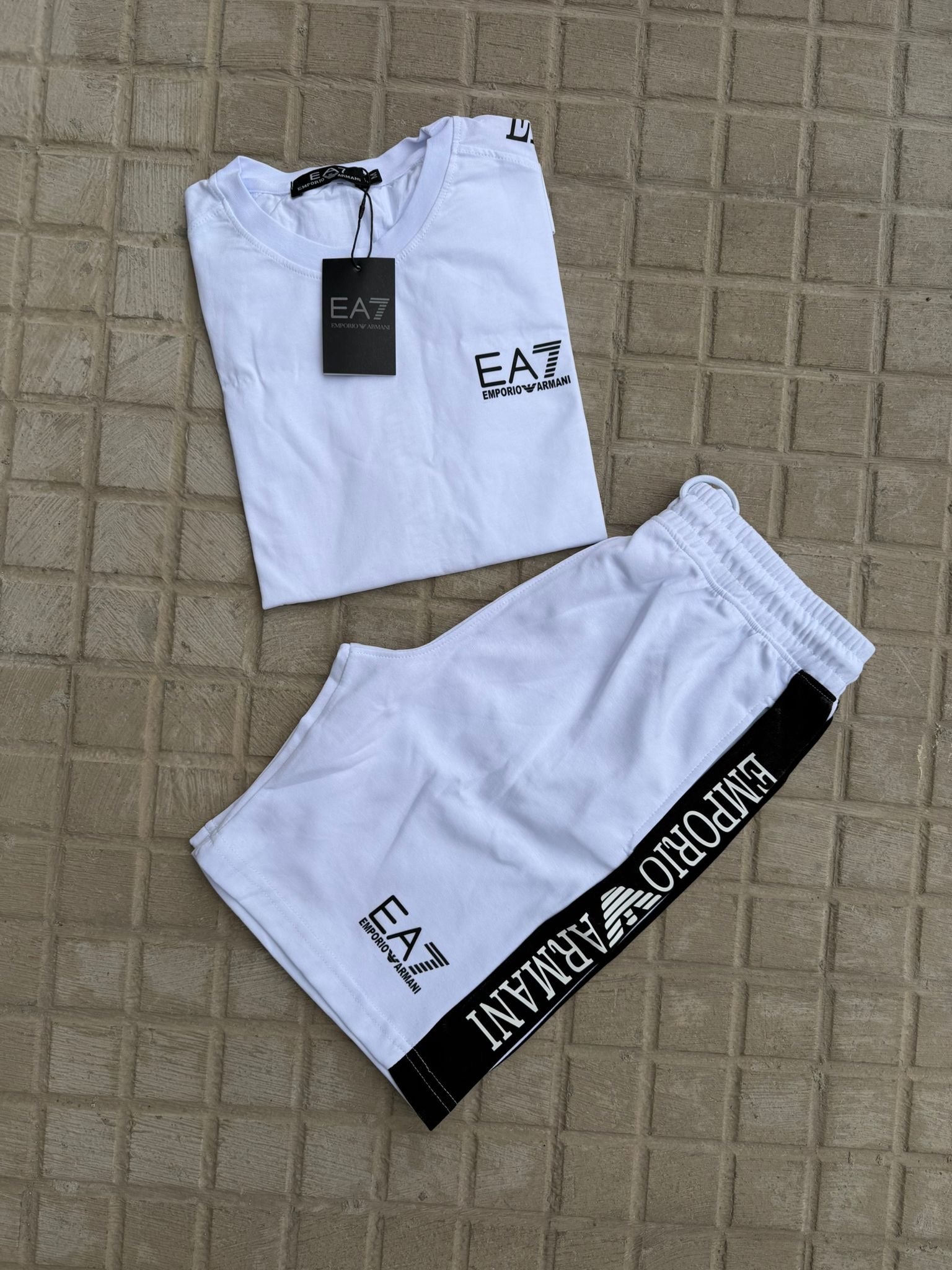 EMPORIO ARMANI CONJUNTO CORTO