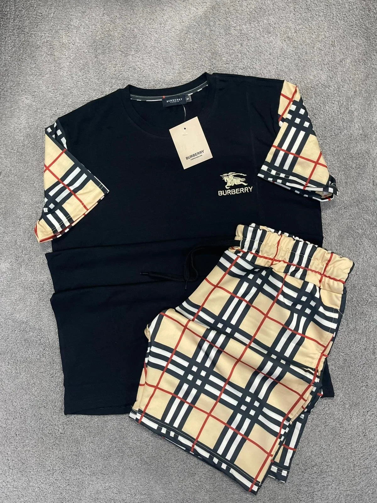 CONJUNTO CORTO BURBERRY