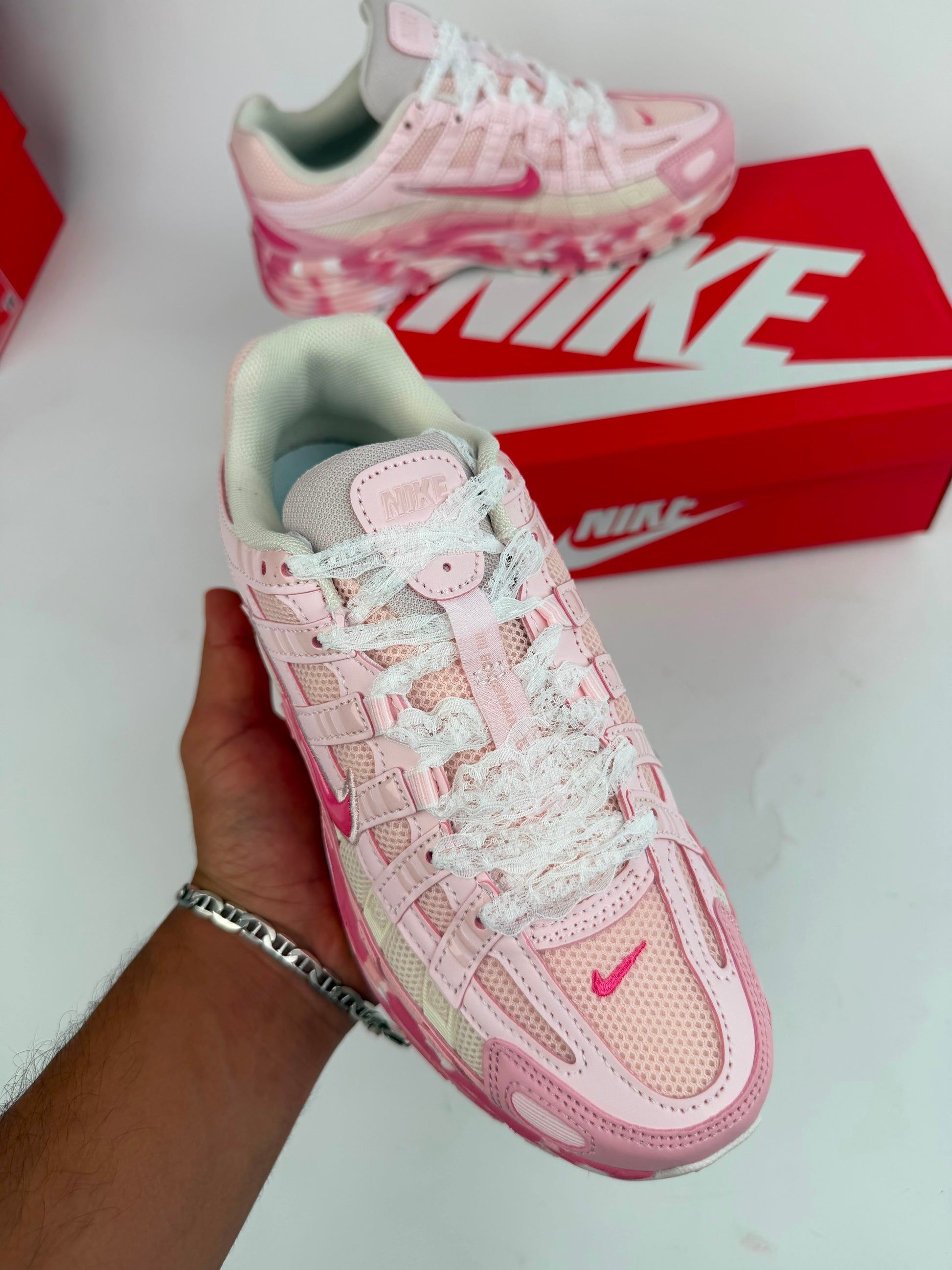 NIKE P6000