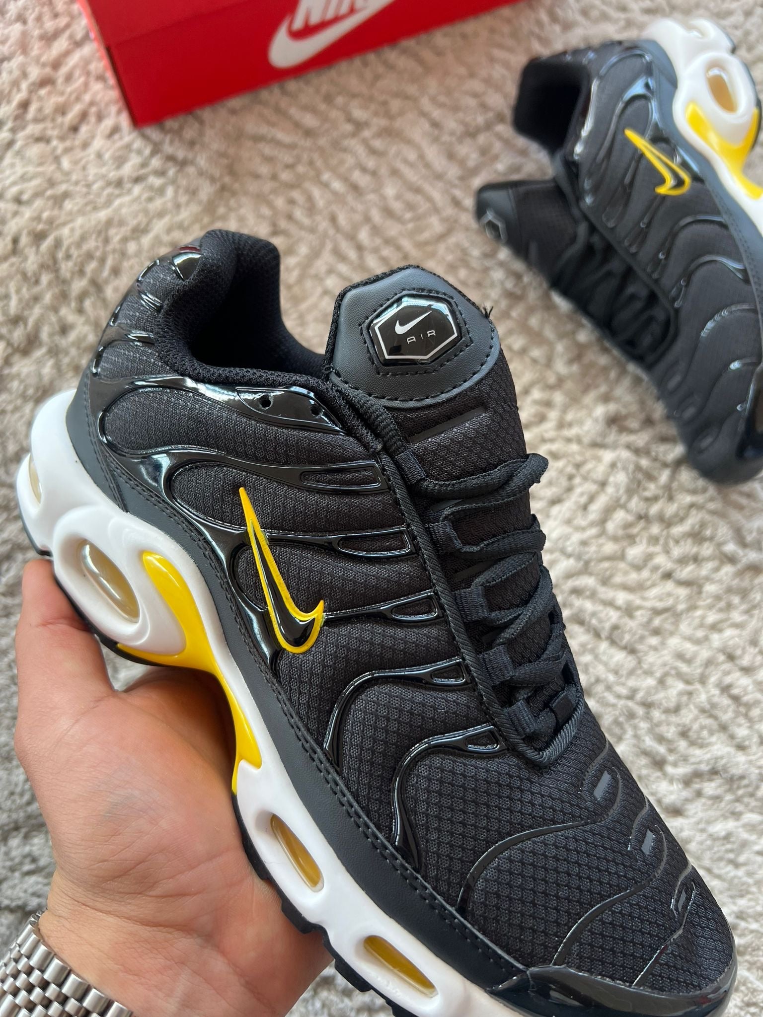 NIKE TN