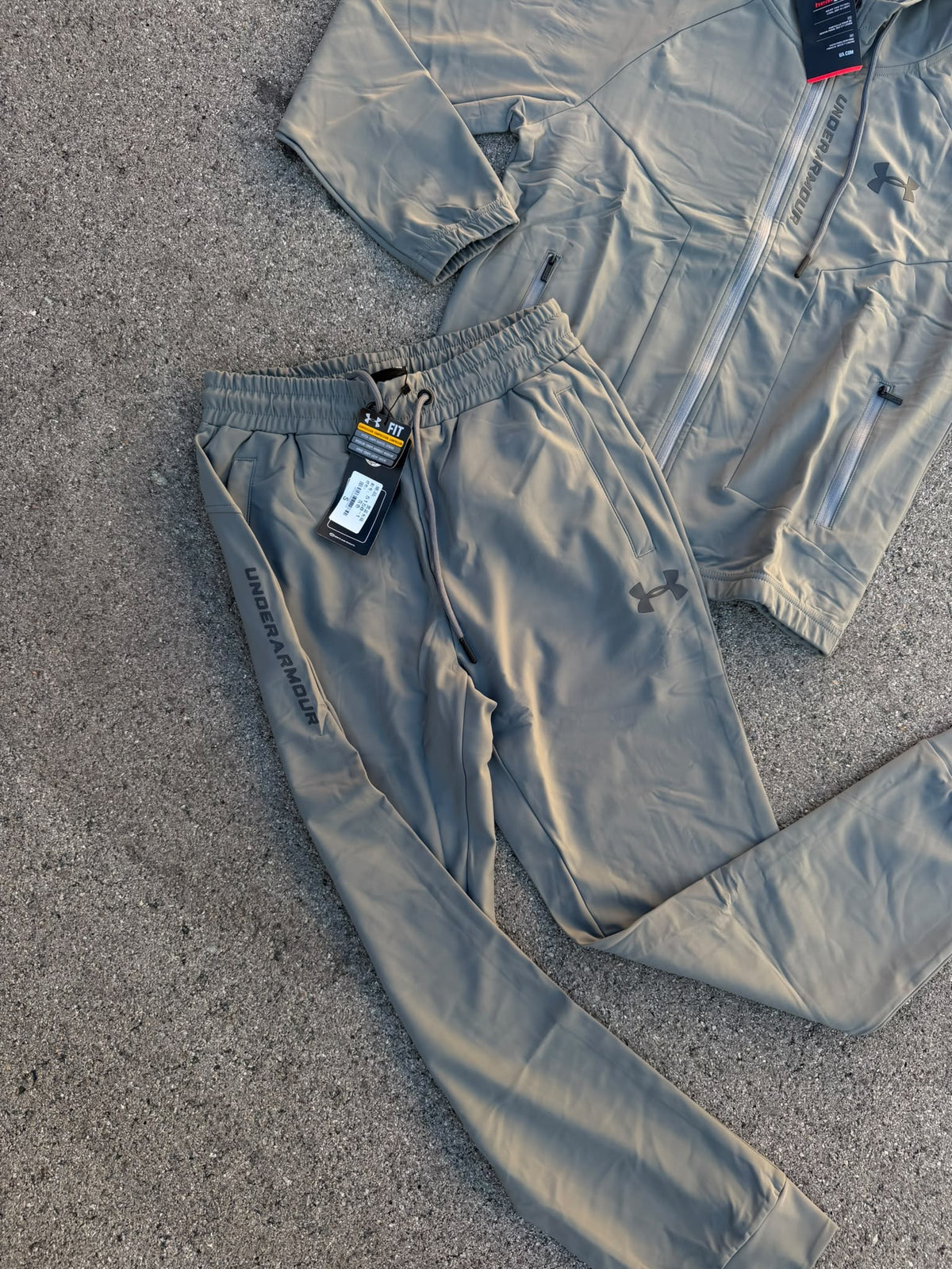 UNDER ARMOUR CHANDAL