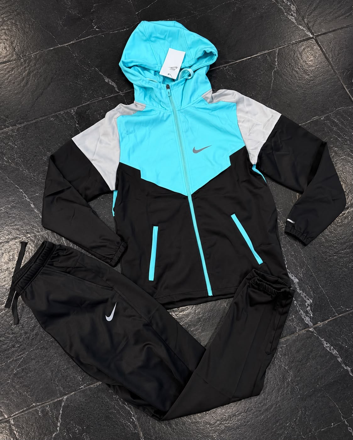 CHANDAL NIKE MILLER
